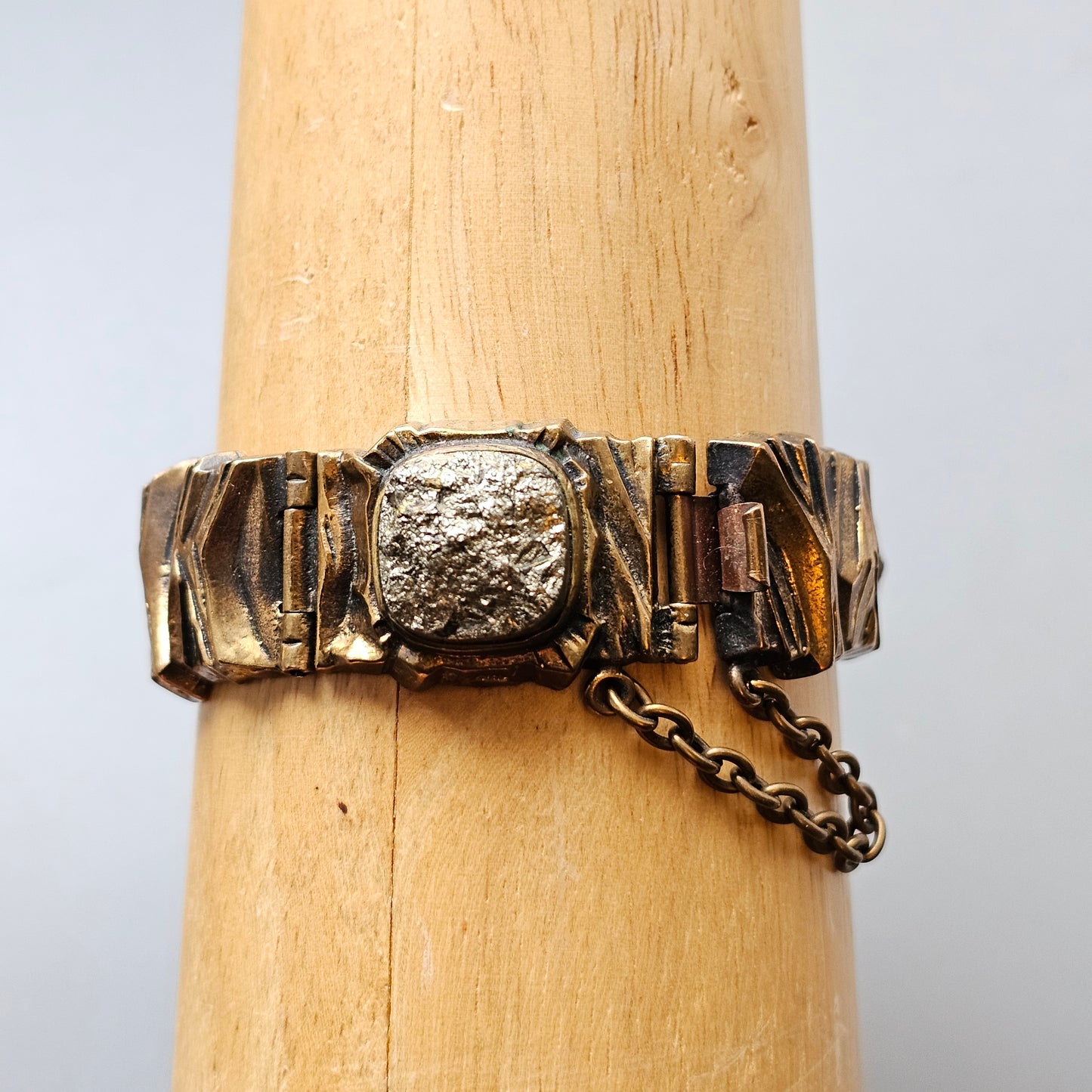 Vintage 1970s Modernist Brutalist Pentti Sarpaneva Bronze ‘Kelo’ Bracelet with Pyrite Stone