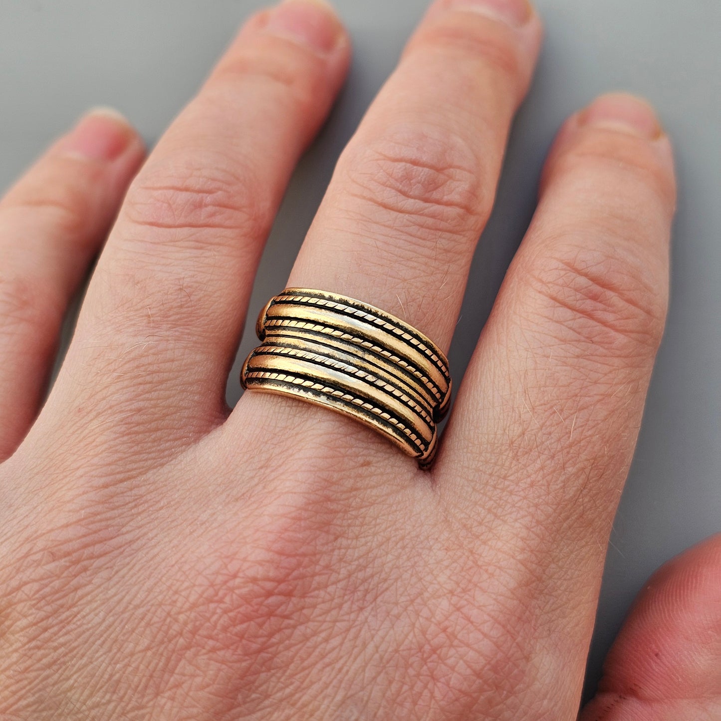 Finnish Kalevala Koru Middle Ages Style Uskela Bronze Ring - UK Ring Size Q 1/2 - US Ring Size 8.25