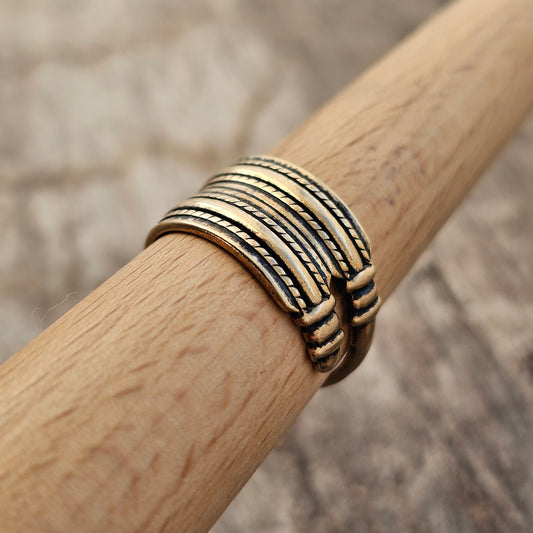 Finnish Kalevala Koru Middle Ages Style Uskela Bronze Ring - UK Ring Size Q 1/2 - US Ring Size 8.25