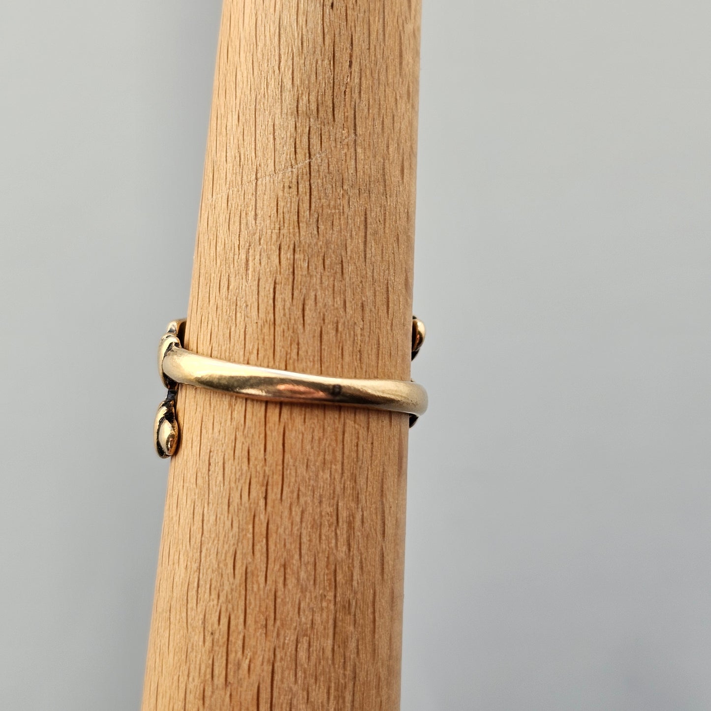 Finnish Kalevala Koru Middle Ages Style Uskela Bronze Ring - UK Ring Size Q 1/2 - US Ring Size 8.25