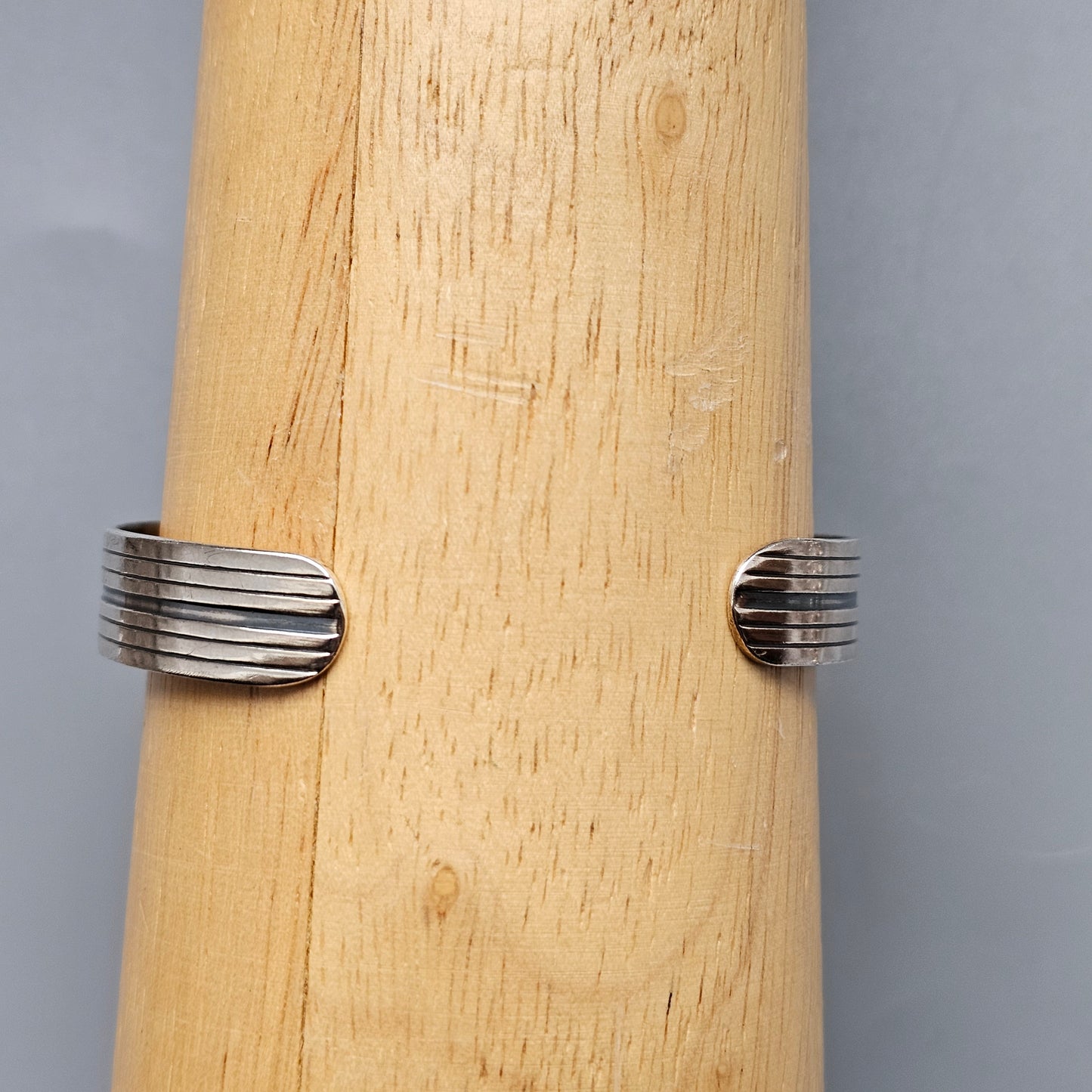 1960s Finnish Modernist Silver Cuff Bangle by Olli Salmi 1961