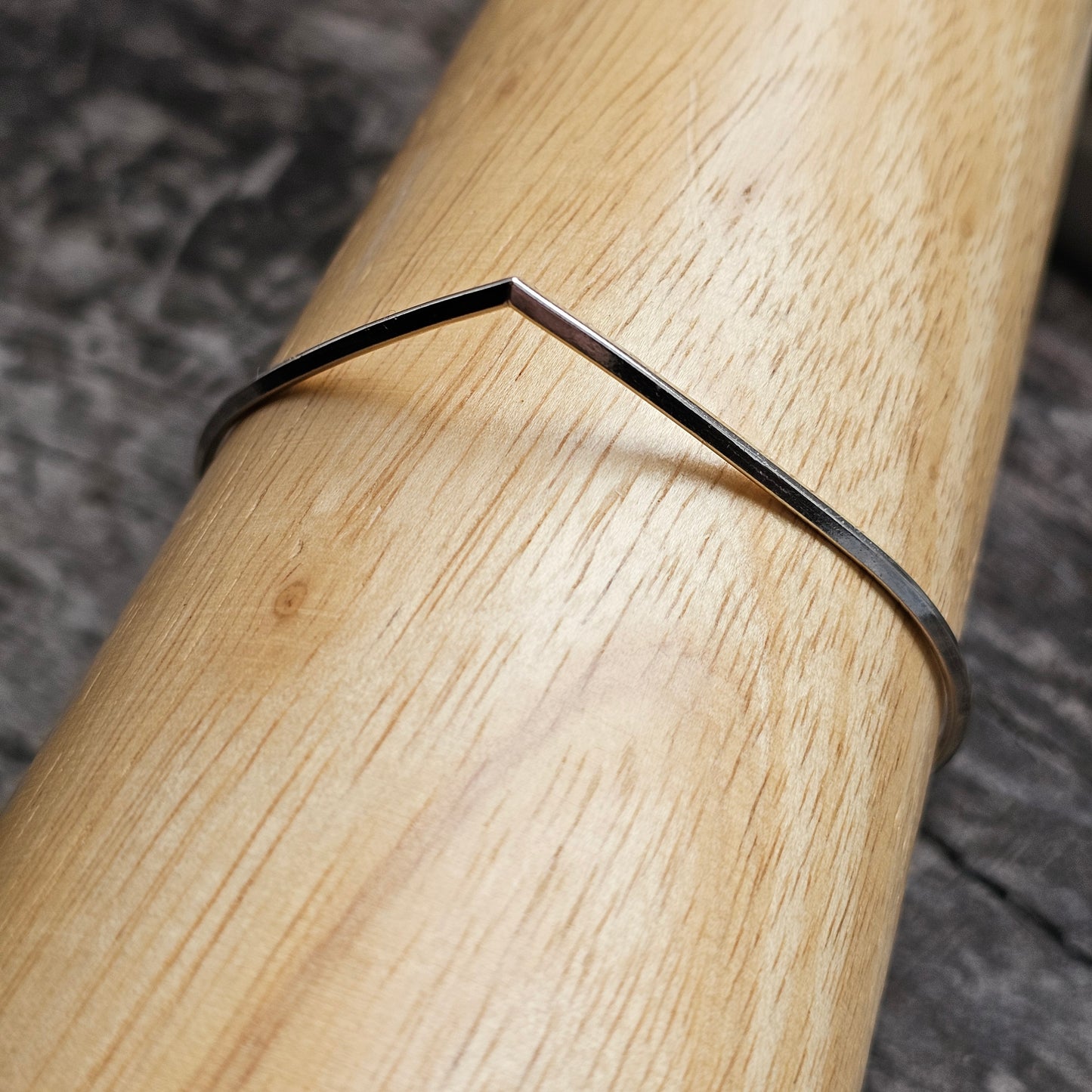 Karl Laine Sterling Silver Minimalist Compro Bangle Bracelet by Kultakeskus