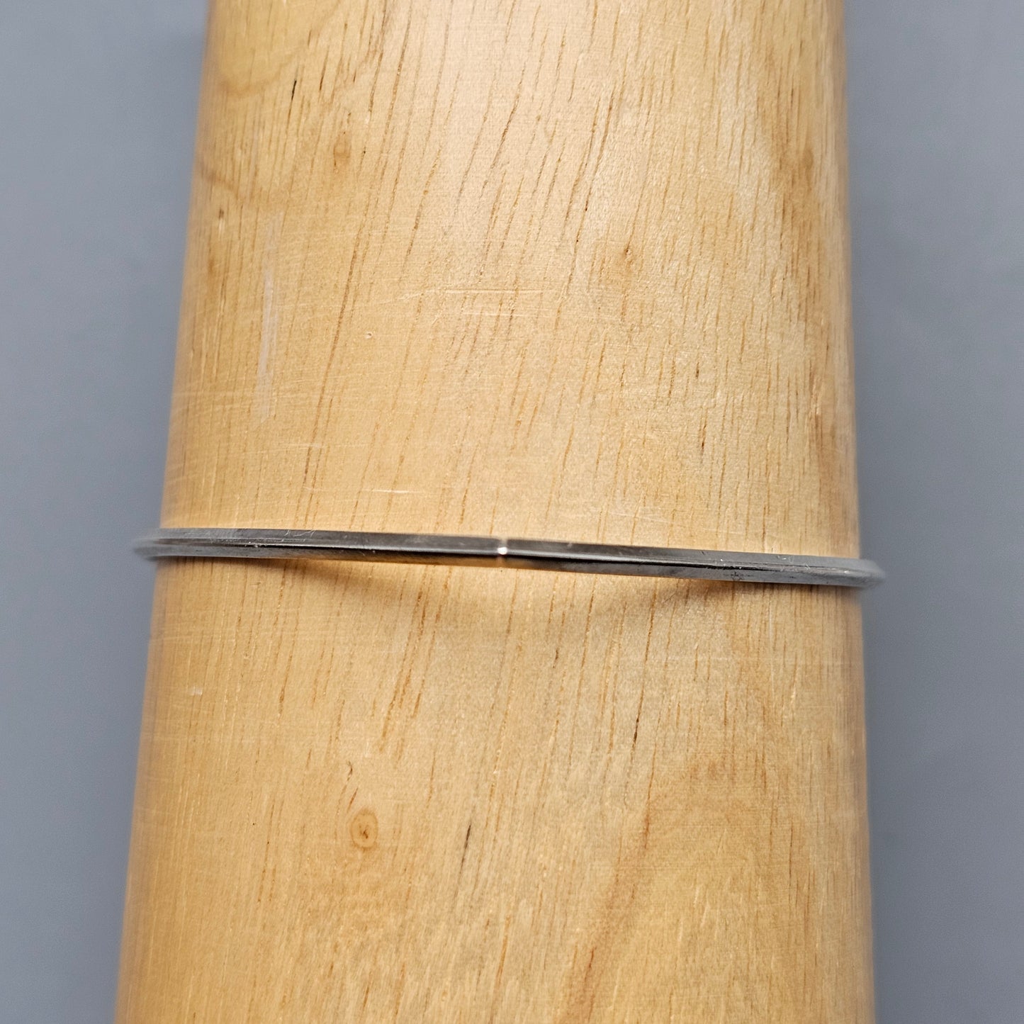 Karl Laine Sterling Silver Minimalist Compro Bangle Bracelet by Kultakeskus