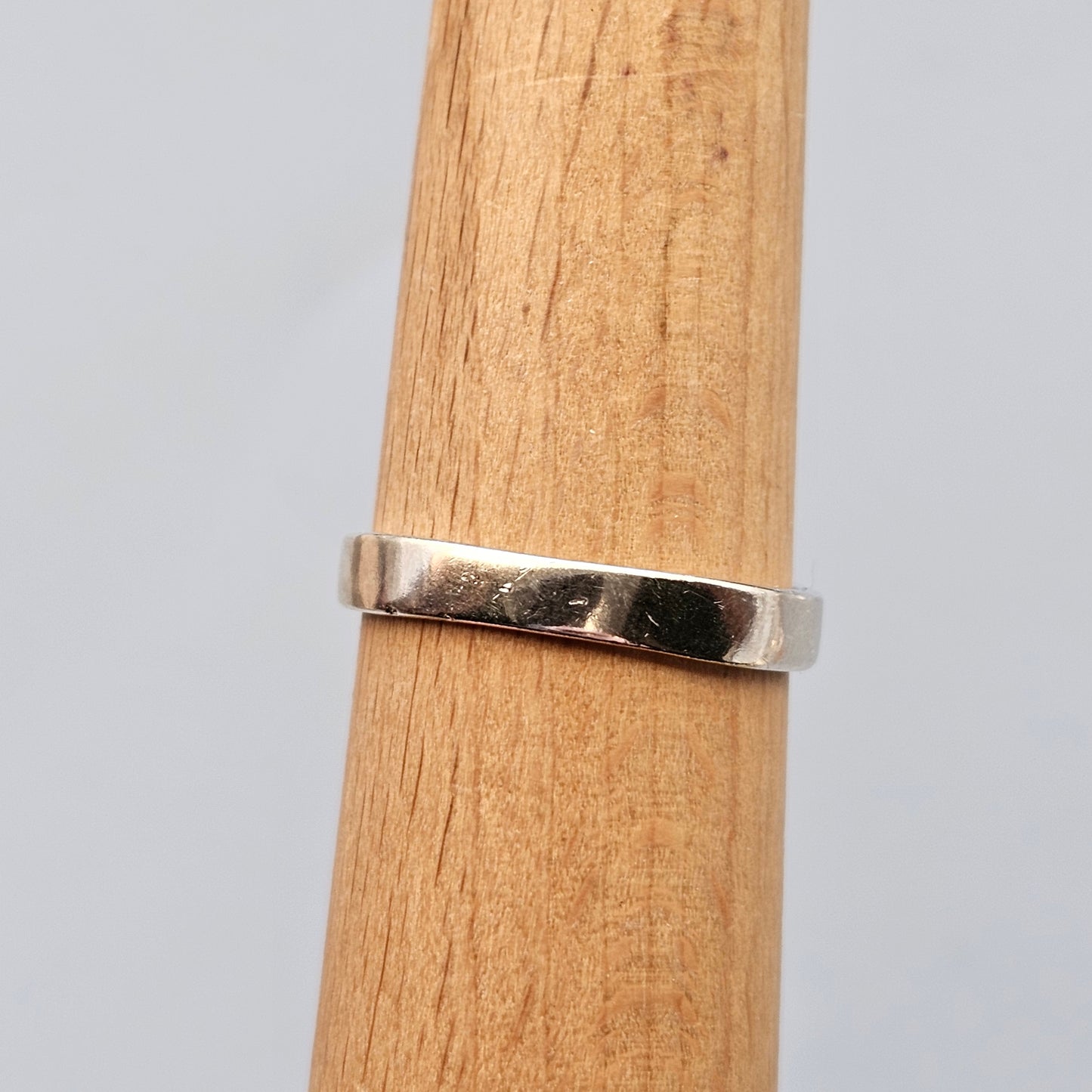 Contemporary Sterling Silver & Cubic Zirconia Solitaire Ring - UK Ring Size S -  US Ring Size 9