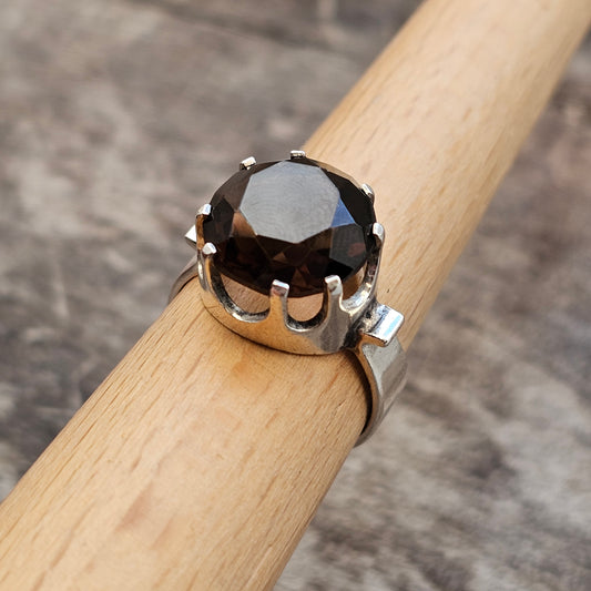 Vintage 1970s Finnish Sterling Silver & Smokey Quartz Ring  - UK Ring Size N -  US Ring Size 6.75- 1974