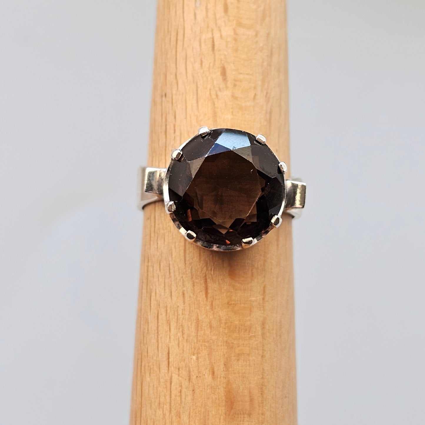 Vintage 1970s Finnish Sterling Silver & Smokey Quartz Ring  - UK Ring Size N -  US Ring Size 6.75- 1974