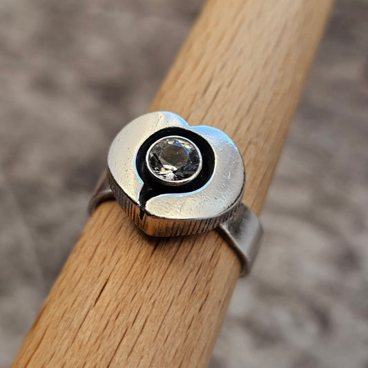 1990s Finnfeelings Sterling Silver & Rock Crystal Heart Ring - UK Ring Size O -  US Ring Size 7 -1999