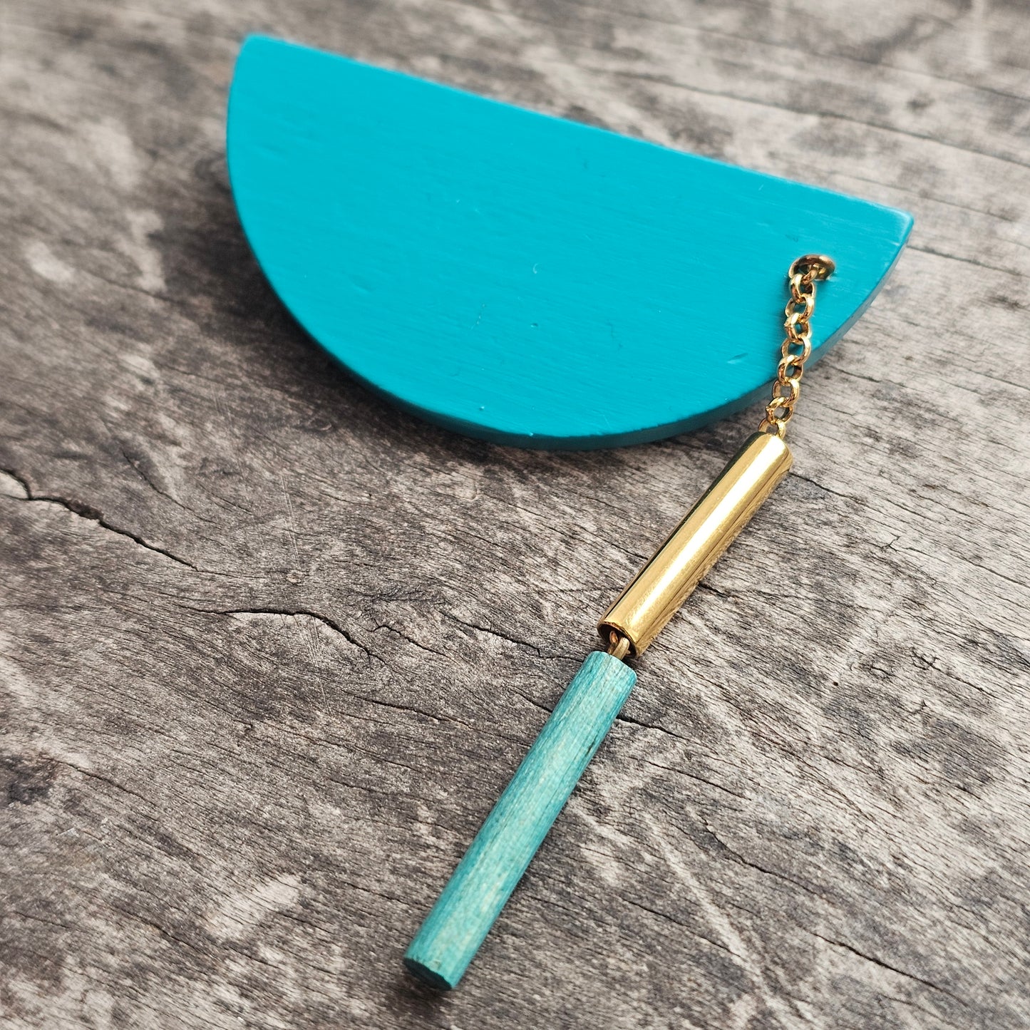 Vintage Aarikka Finland Wooden Teal Brooch – Modernist Scandinavian Design