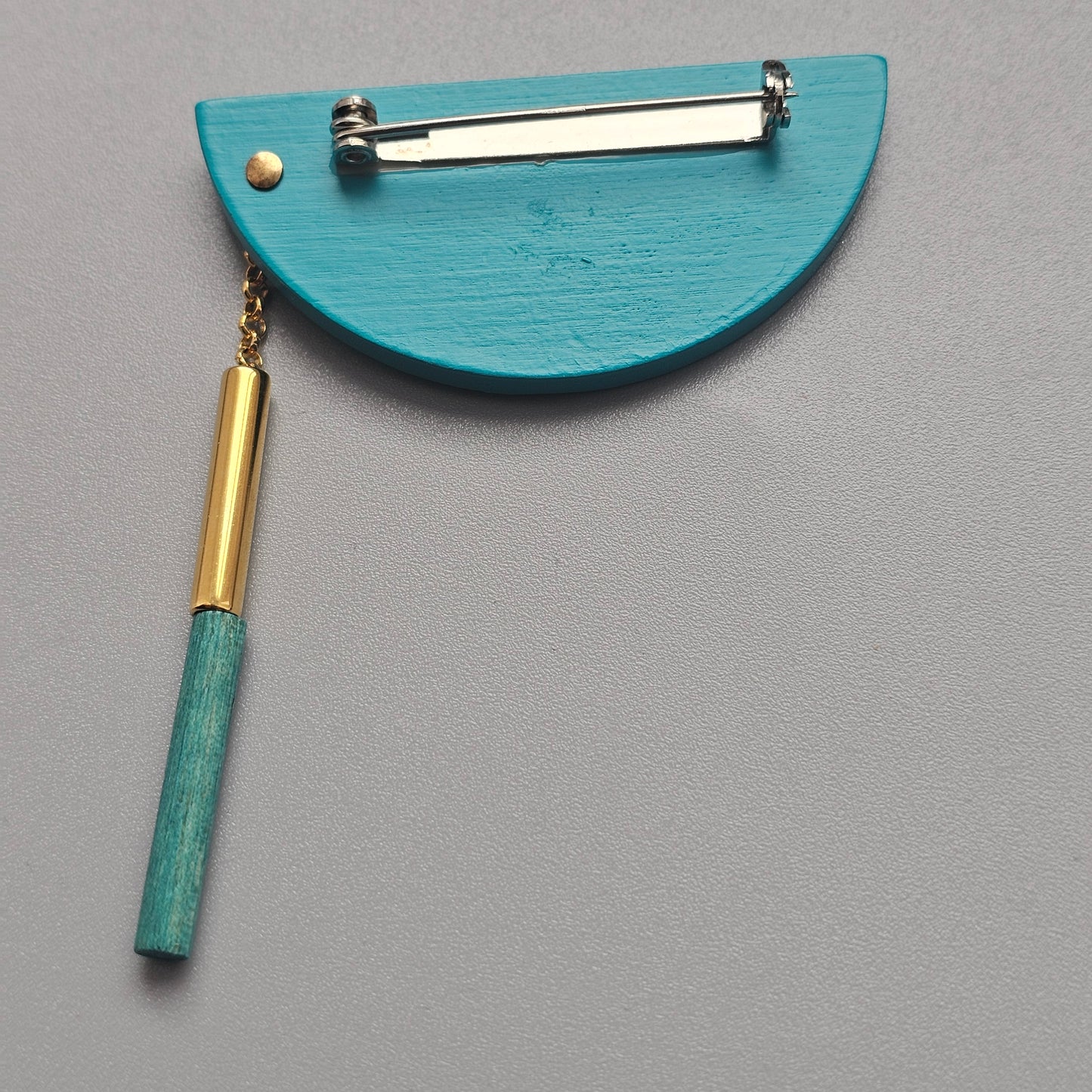 Vintage Aarikka Finland Wooden Teal Brooch – Modernist Scandinavian Design