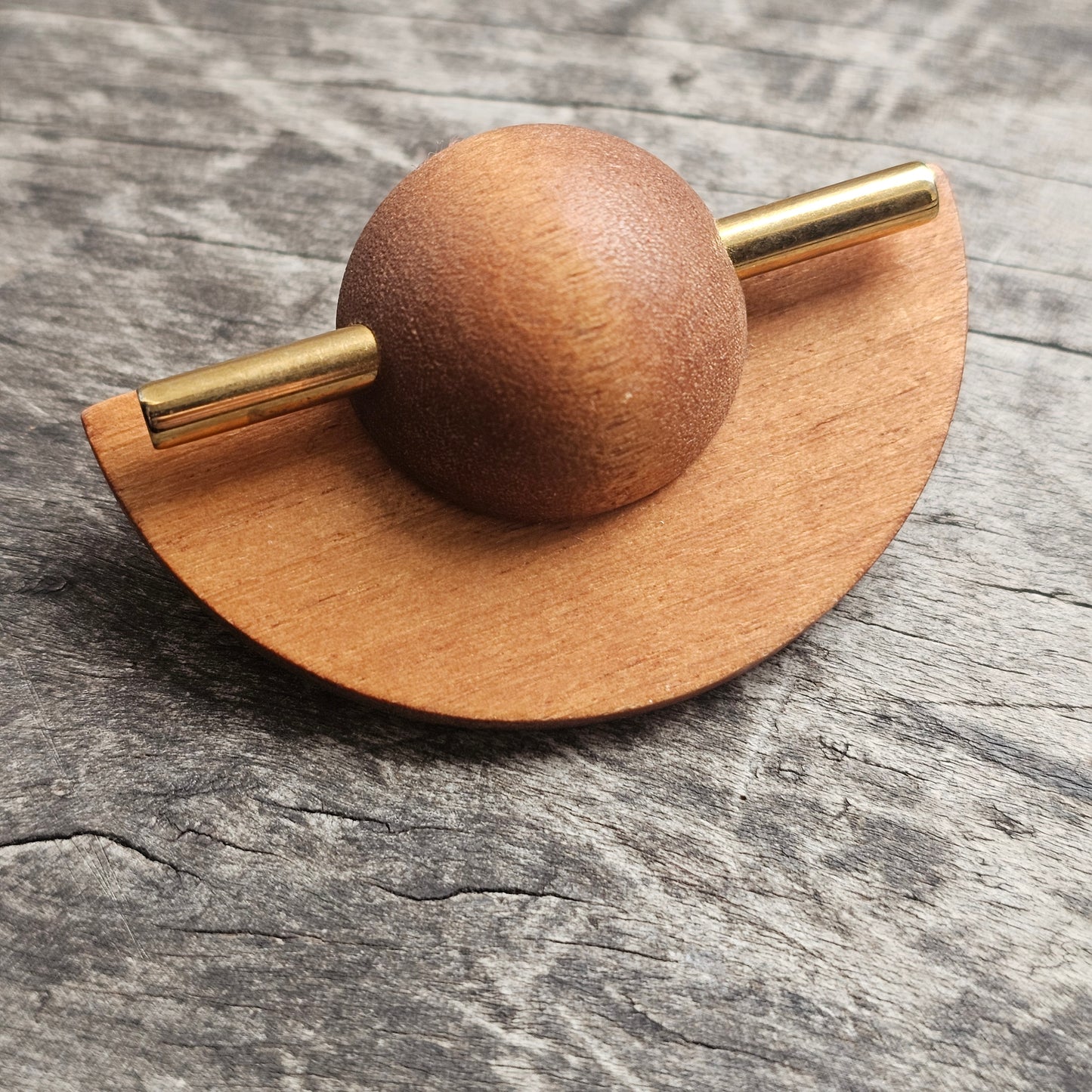 Vintage Aarikka Finland Brown Wooden Brooch – LADY Modernist Scandinavian Design