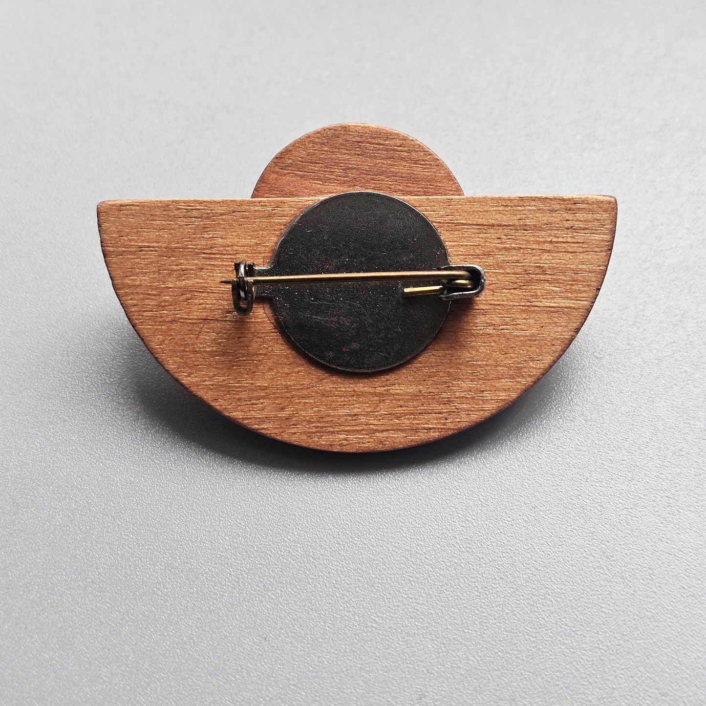 Vintage Aarikka Finland Brown Wooden Brooch – LADY Modernist Scandinavian Design