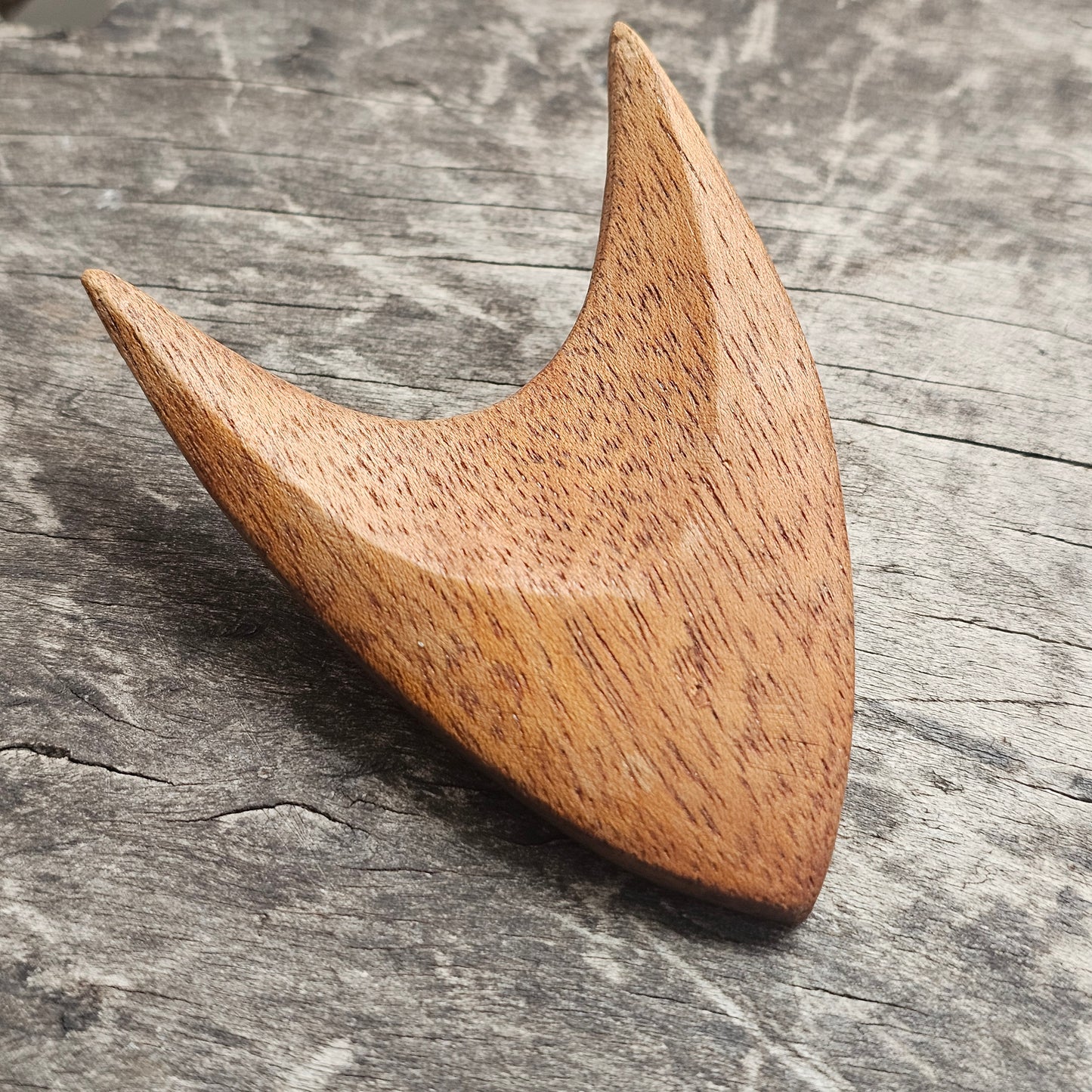 Vintage Mid Century Modern Wooden Brooch – Modernist Scandinavian Design