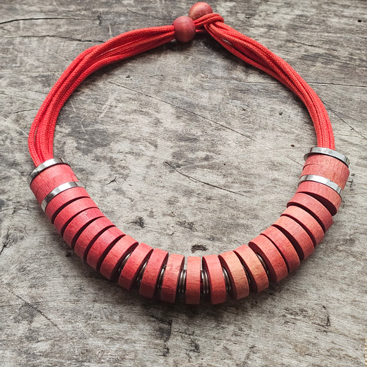 Vintage 1980s Aarikka Finland Red Wooden Beaded Necklace
