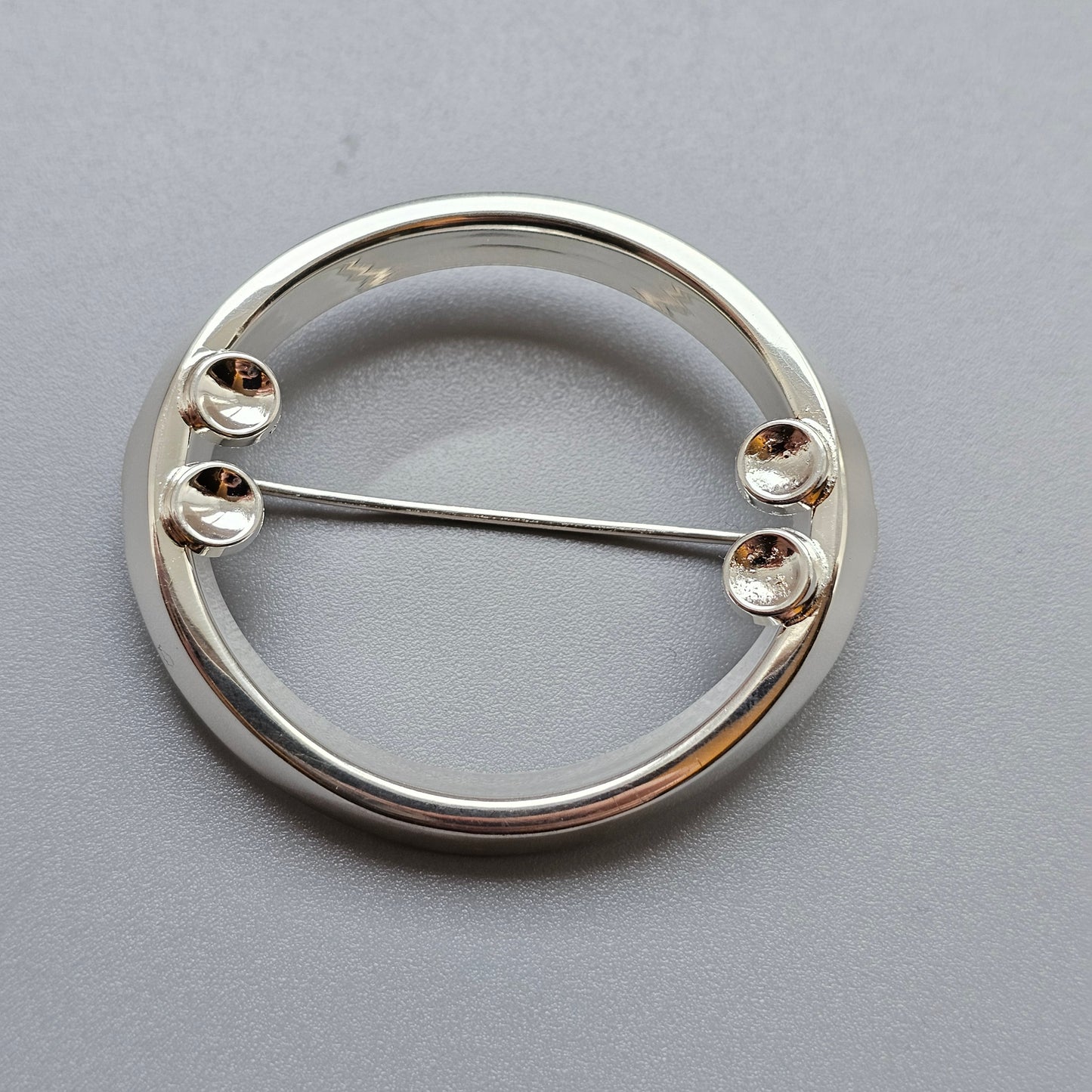 Circular 1960s Finnish Modernist Silver Brooch 1960s by Kultateollisuus 1963