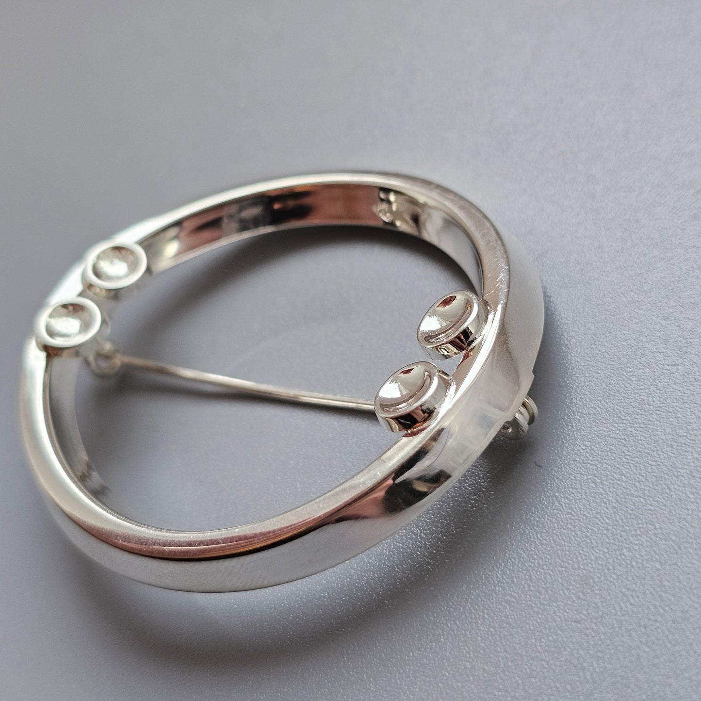 Circular 1960s Finnish Modernist Silver Brooch 1960s by Kultateollisuus 1963