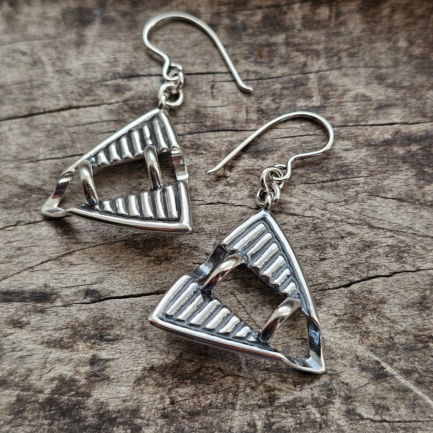 Vintage Finnish 1980s 1990s Triangle Sterling Silver Dangle Earrings