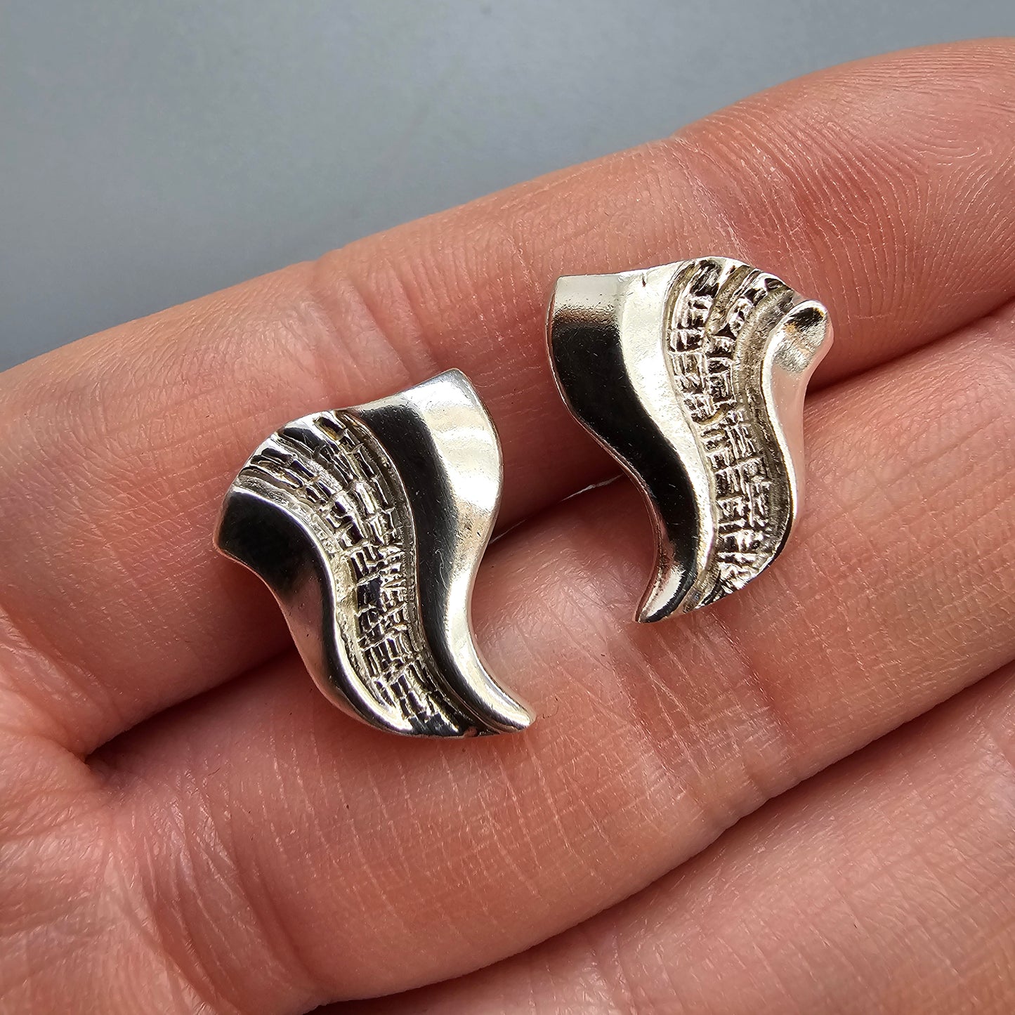 Vintage 1980s 1990s Finnish Sterling Silver Stud Earrings by Heinolan Kulta