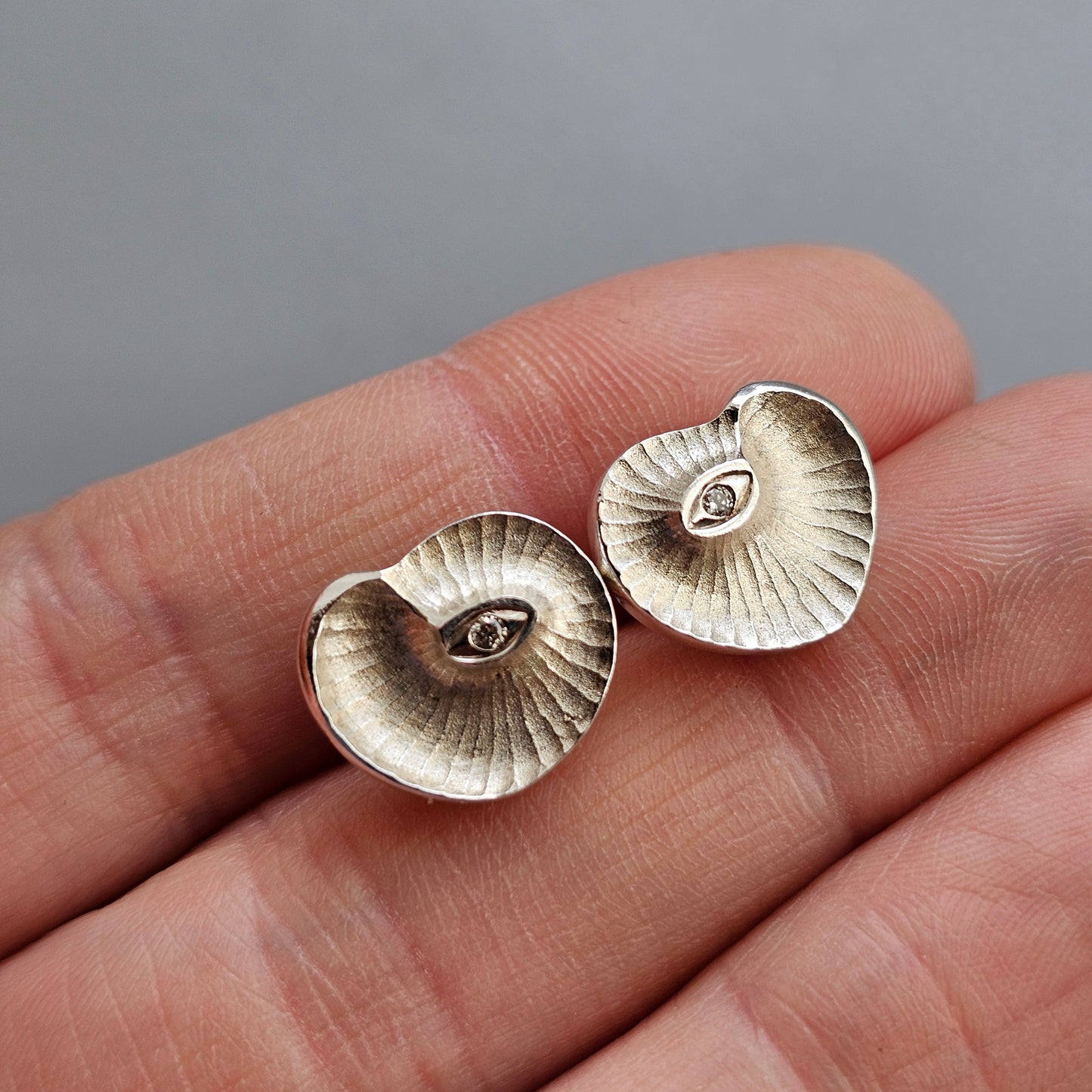 Finnfeelings Heart Stud Sterling Silver Earrings Bernt Högkvist Andante