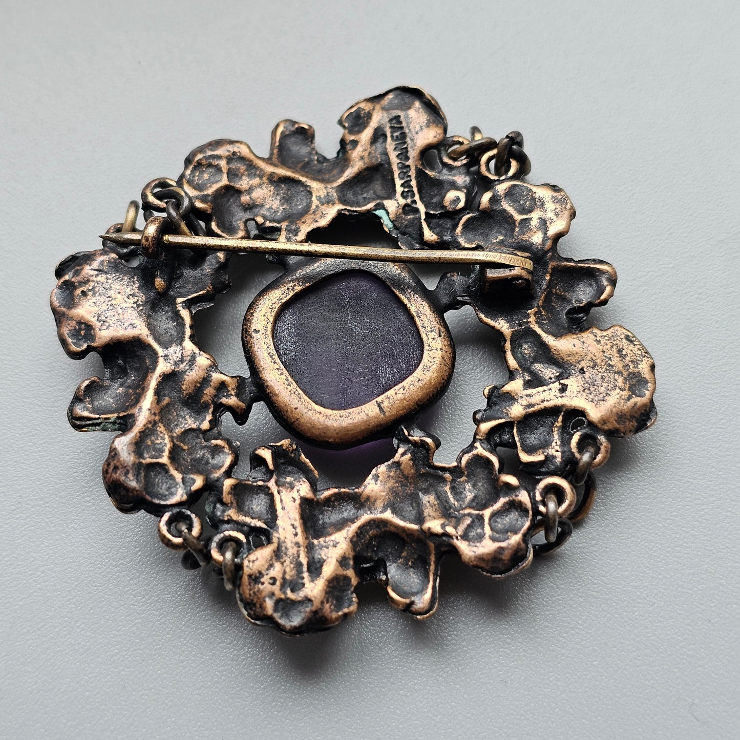 Vintage Finnish Brutalist Bronze & Raw Amethyst Brooch Kaarna Bark by Pentti Sarpaneva 1960s 1970s