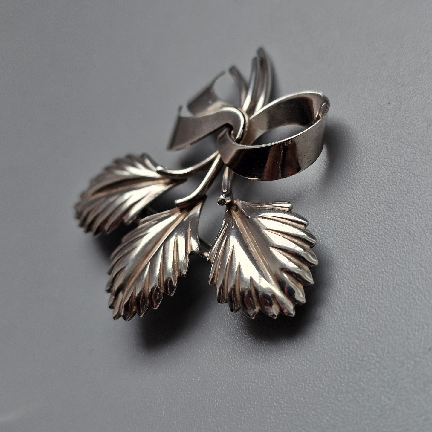 Vintage Modernist Style Flower Bouquet Brooch