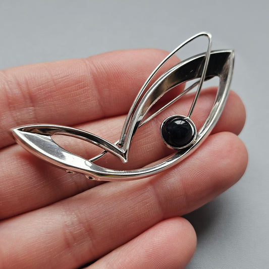Vintage Modernist Silver Brooch with Hawk’s Eye by Turun Hopea