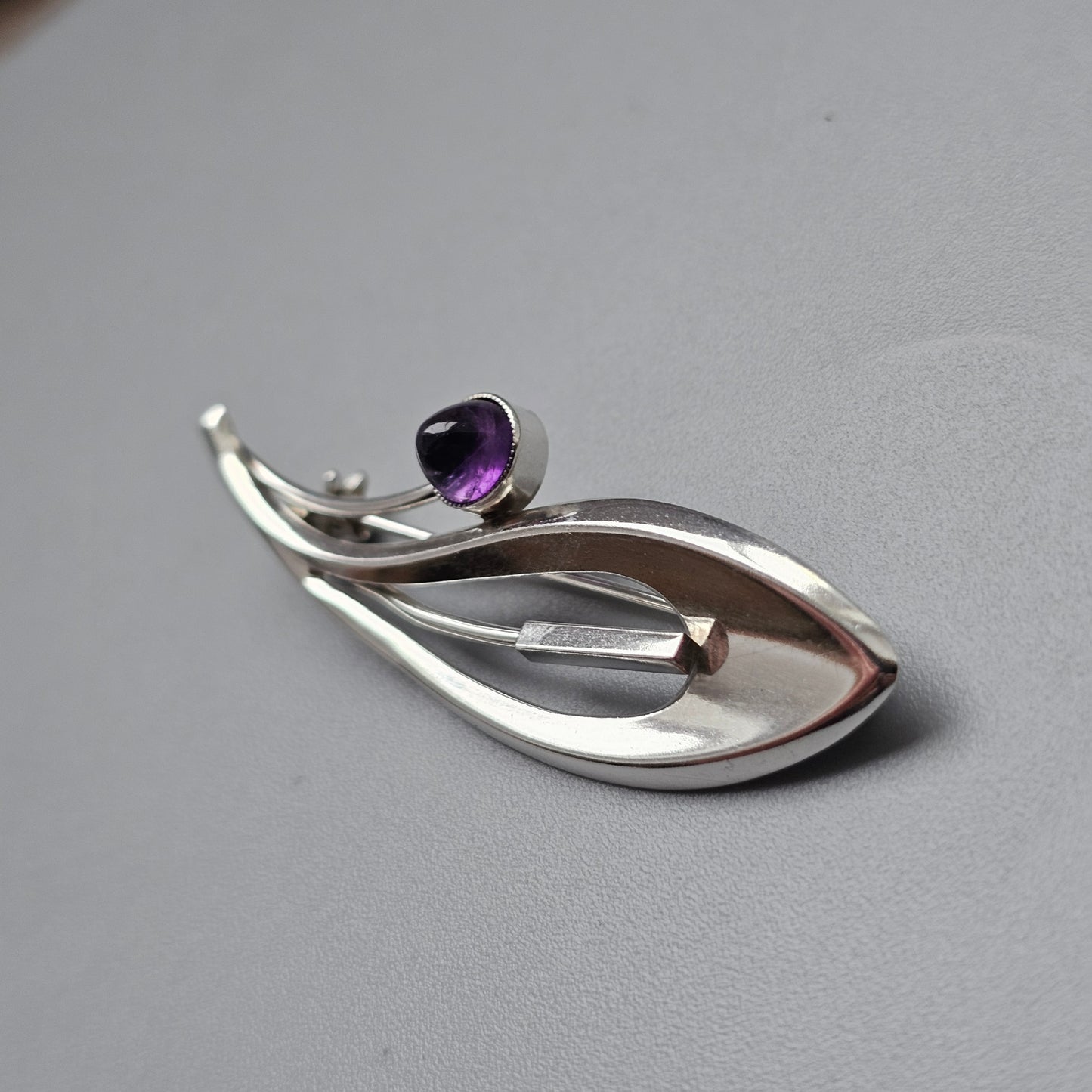 1960s Finnish Modernist Silver Amethyst Flower Brooch by Erik Granit & Co 1962