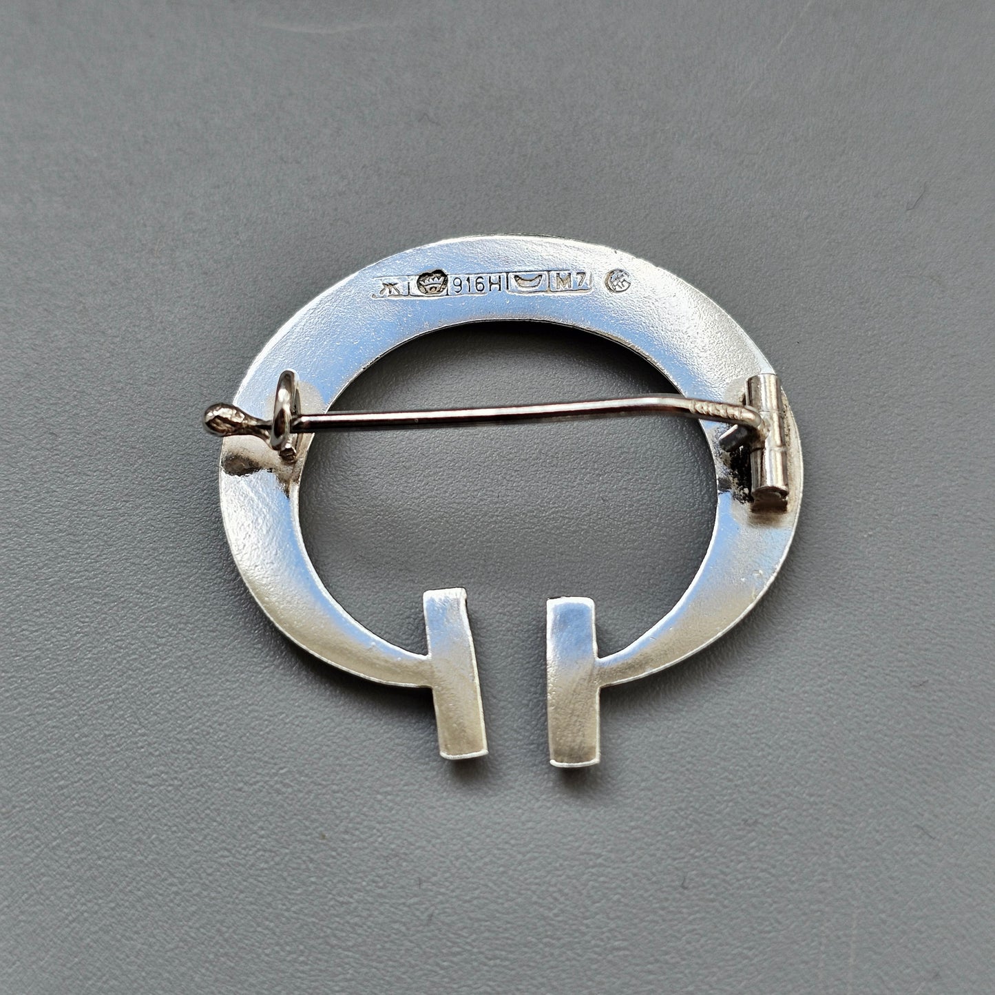 Vintage 1960s Finnish Kalevala Koru Sterling Silver Middle Ages style Brooch 1965