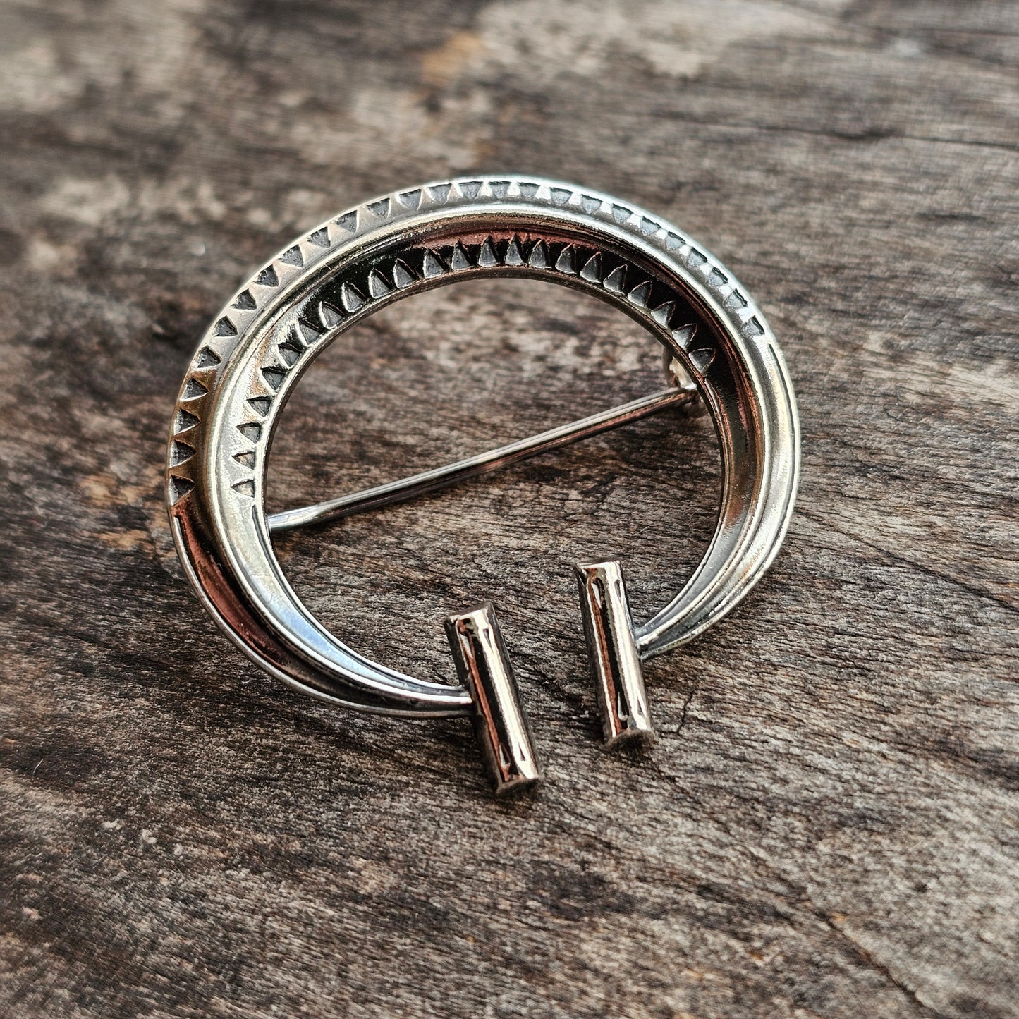 Vintage 1960s Finnish Kalevala Koru Sterling Silver Middle Ages style Brooch 1965