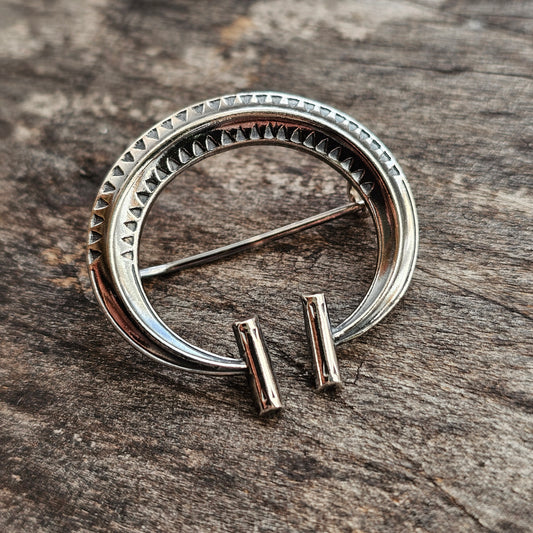 Vintage 1960s Finnish Kalevala Koru Sterling Silver Middle Ages style Brooch 1965