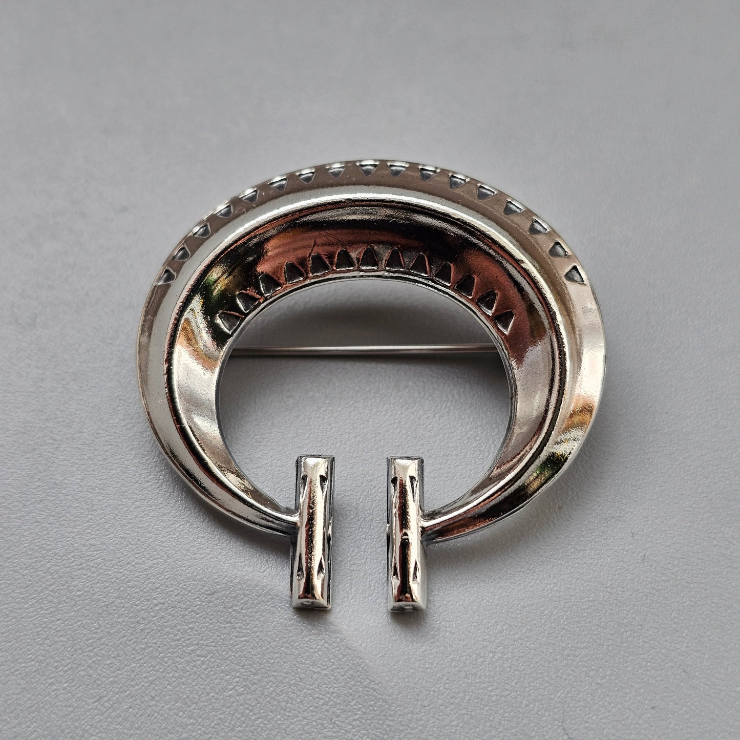 Vintage 1980s Finnish Kalevala Koru Sterling Silver Middle Ages style Brooch 1983