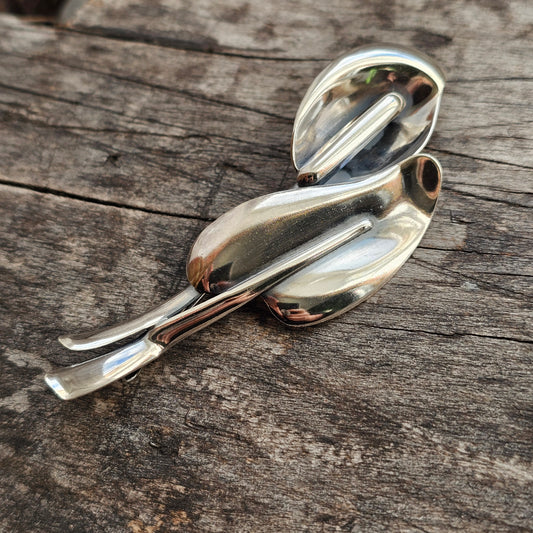 Finnish Modernist 1960s Silver Peace Lily Flower Brooch by Elis Kauppi Kupittaan Kulta