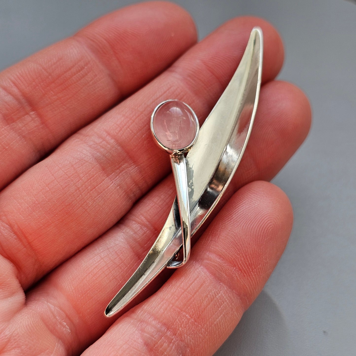 Finnish 1960s Modernist Silver Rose Quartz Flower Brooch by Elis Kauppi Kupittaan Kulta