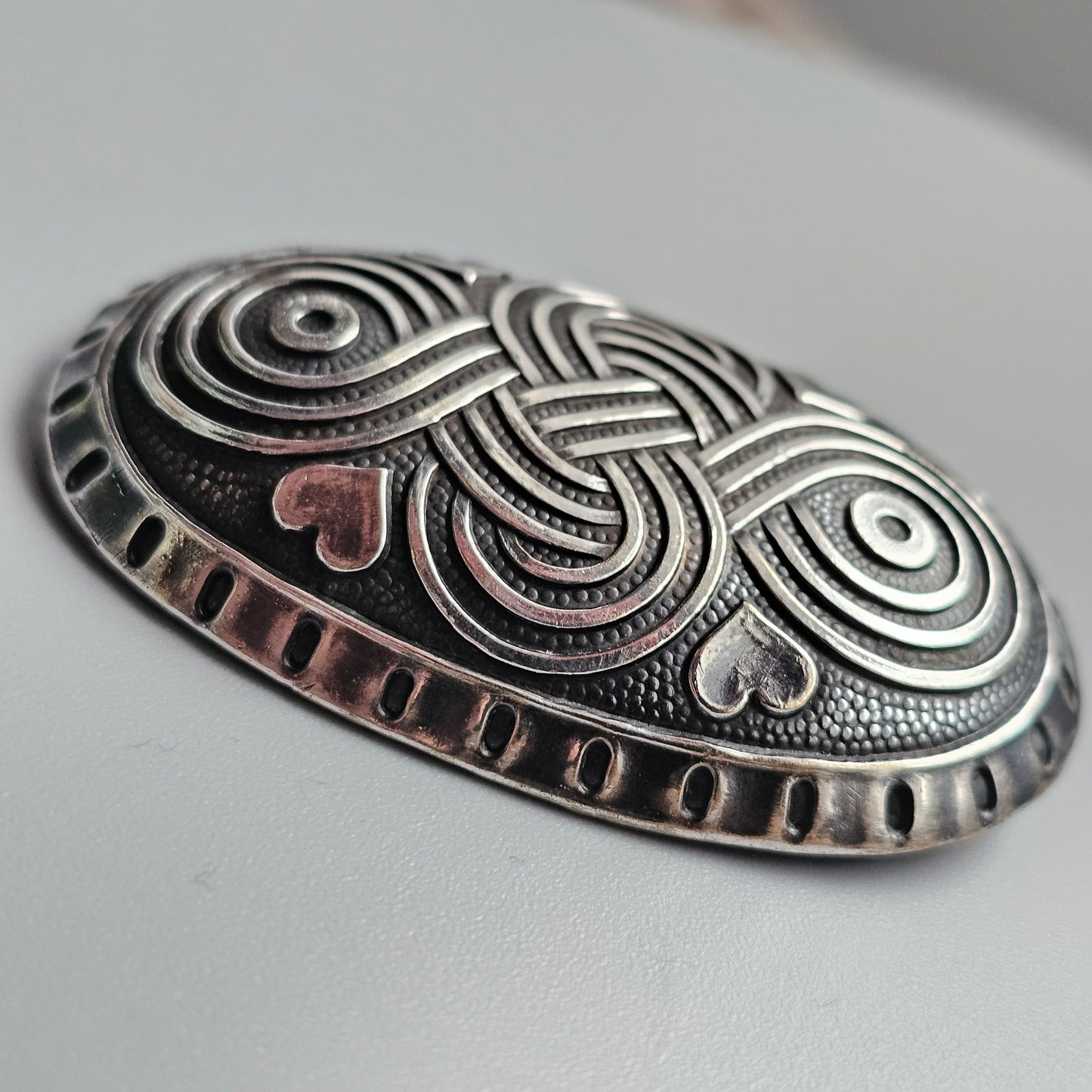 Vintage Antique Nordic Oval Eternity Knot Brooch