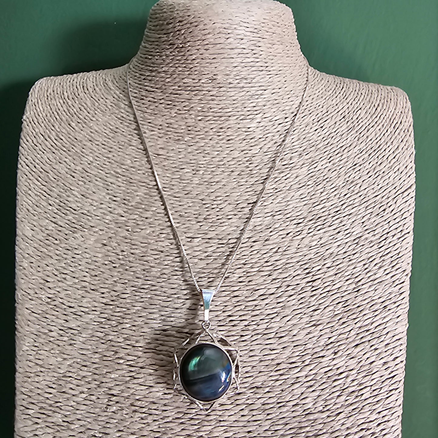 Vintage Modernist Sterling Silver & Spectrolite Necklace by Kultaseppa Salovaara 1977