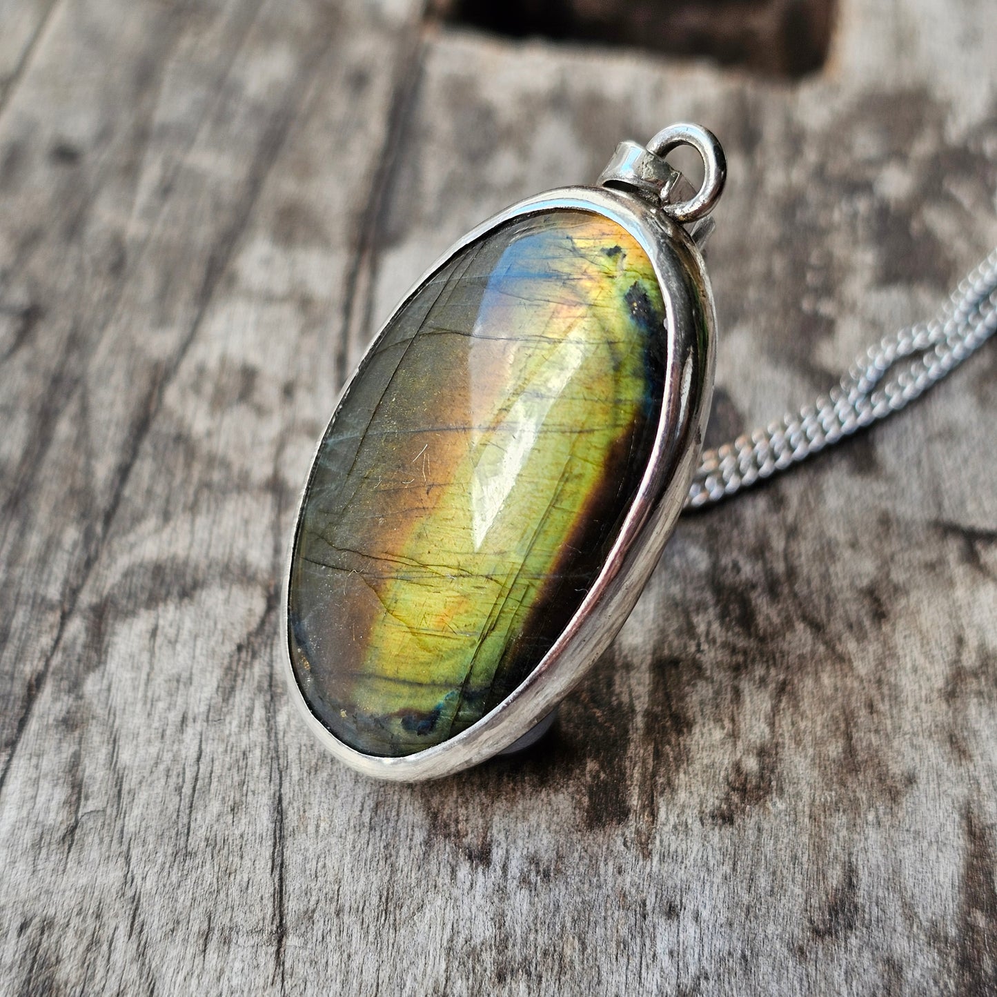 Oval Sterling Silver & Labradorite Necklace Pendant