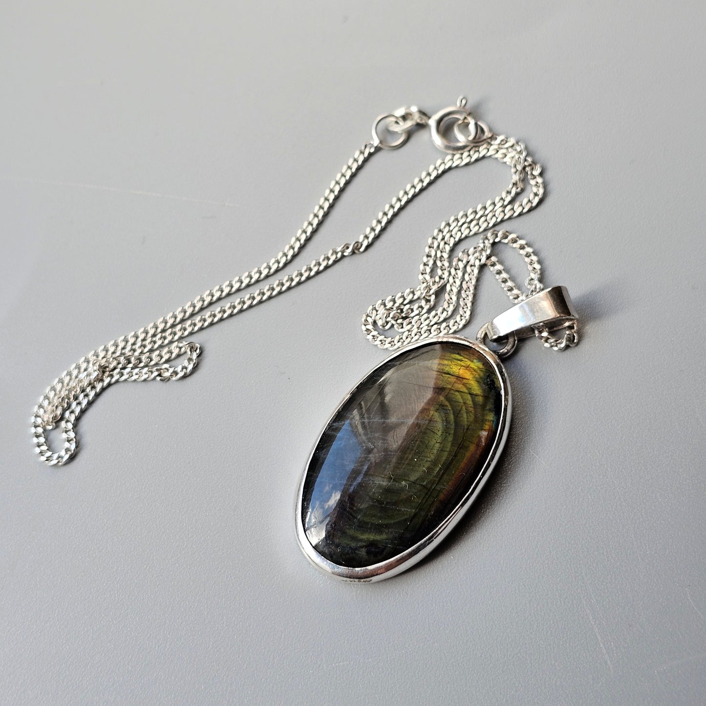 Oval Sterling Silver & Labradorite Necklace Pendant