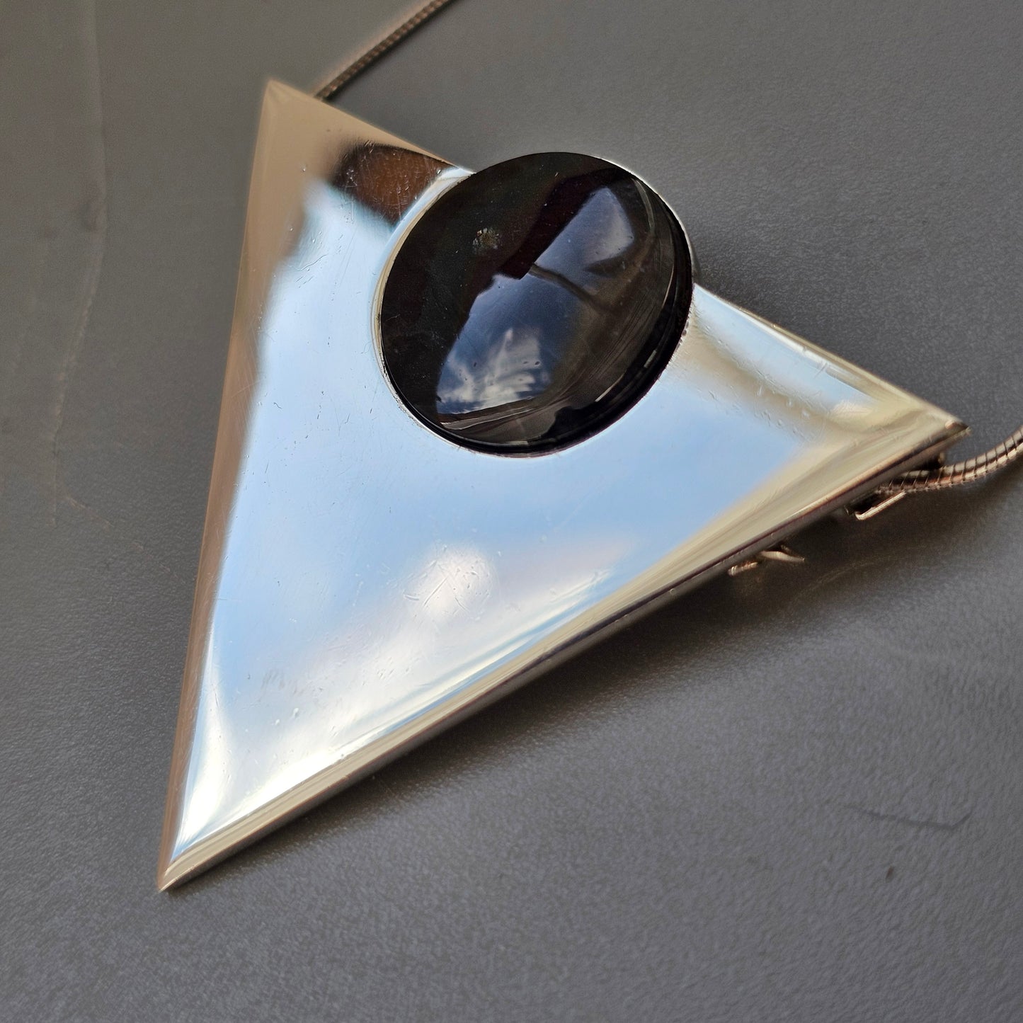 Vintage 1990s Triangular Sterling Silver & Spectrolite Necklace Pendant / Brooch 1991
