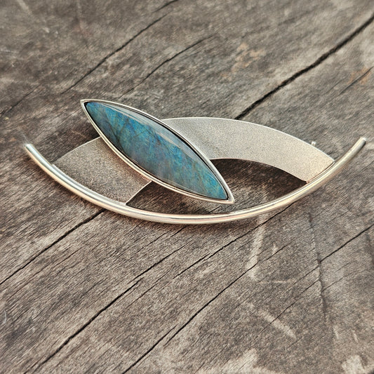Finnish Sterling Silver & Spectrolite Labradorite Brooch by Kaunis Koru 1996