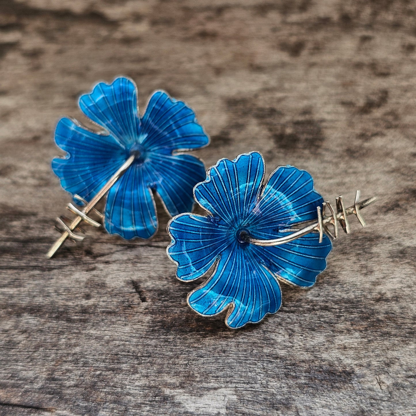 Vintage 1970s 1980s Sterling Silver Blue Enamel Flower Stud Earrings