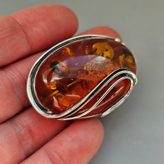 Vintage 1990s Sterling Silver & Baltic Amber Brooch 1994