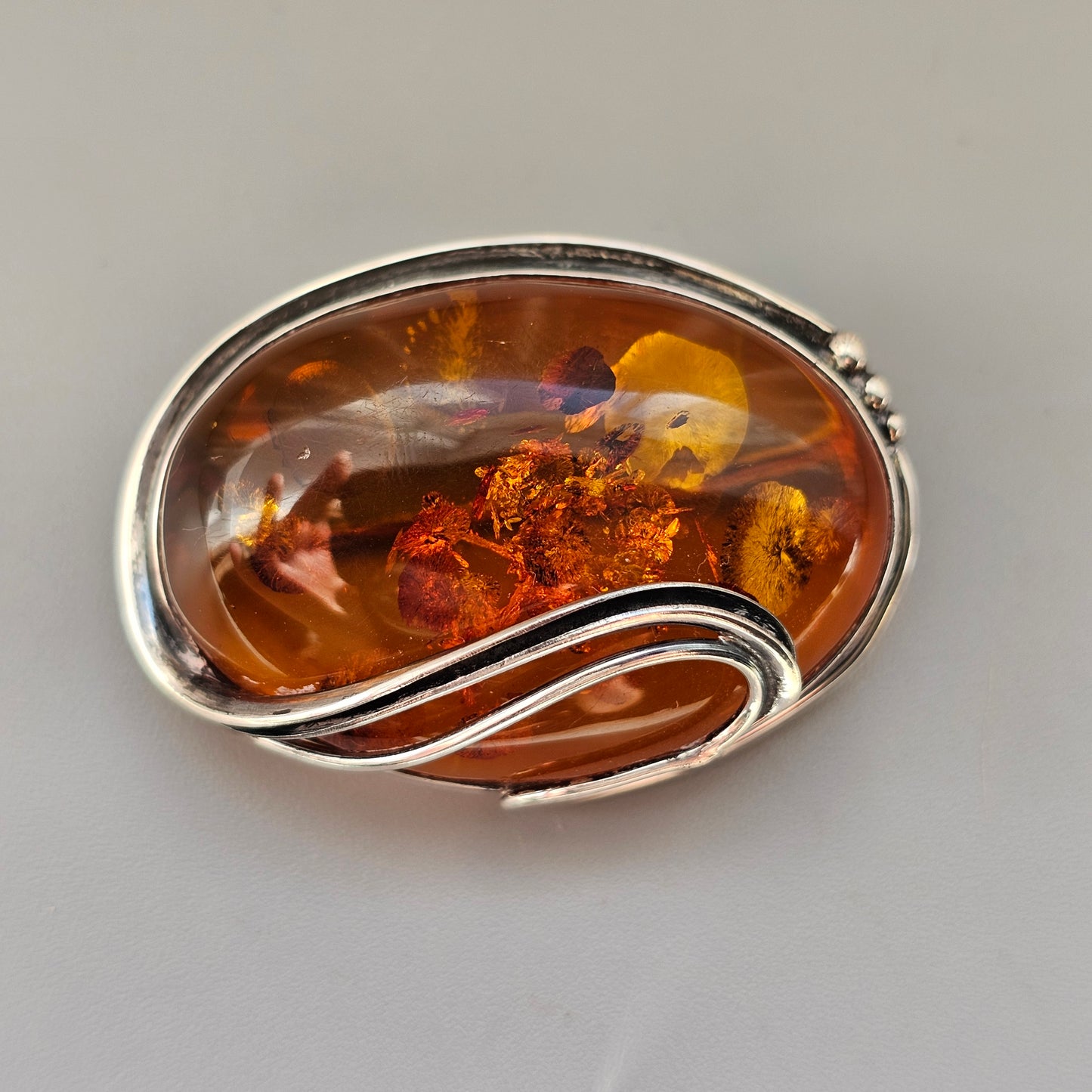 Vintage 1990s Sterling Silver & Baltic Amber Brooch 1994