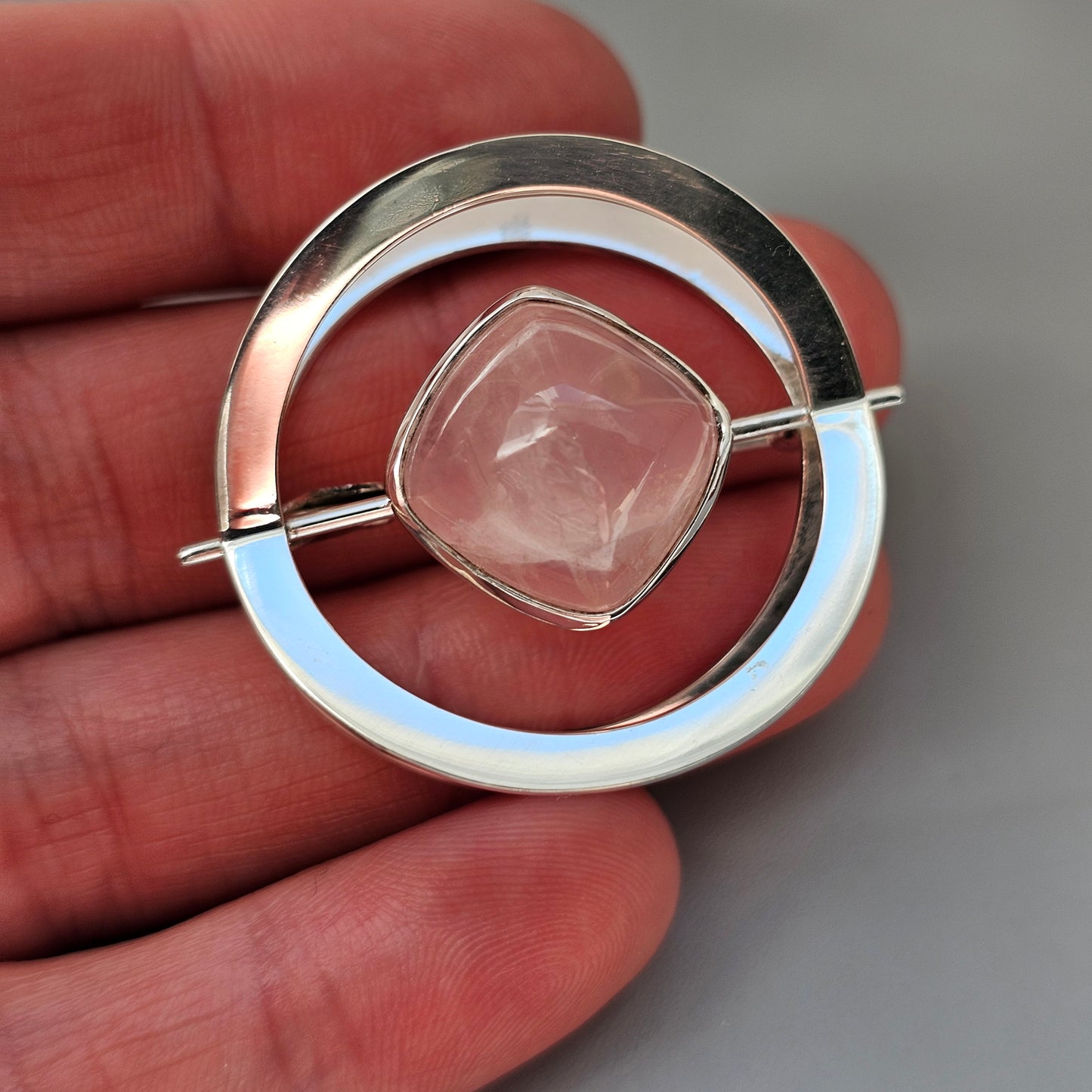1960s Finnish Modernist Silver & Rose Quartz Brooch by Elis Kauppi & Kupittaan Kulta 1961