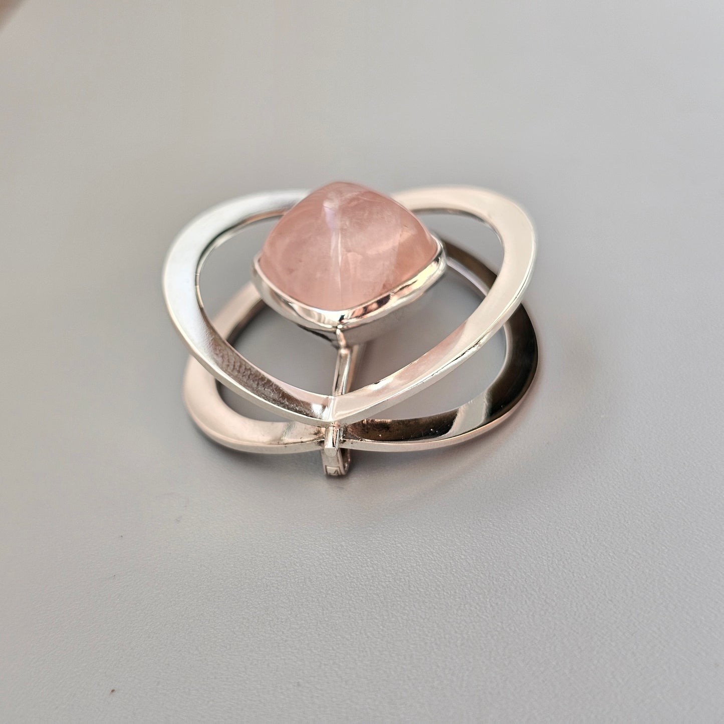 1960s Finnish Modernist Silver & Rose Quartz Brooch by Elis Kauppi & Kupittaan Kulta 1961