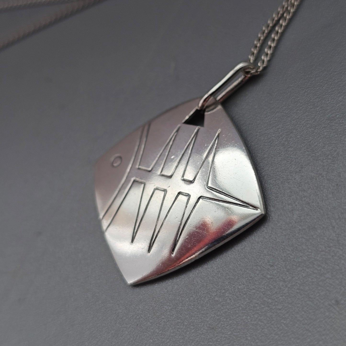 Vintage 1960s Kupittaan Kulta Silver Modernist Fish Necklace Pendant 1960