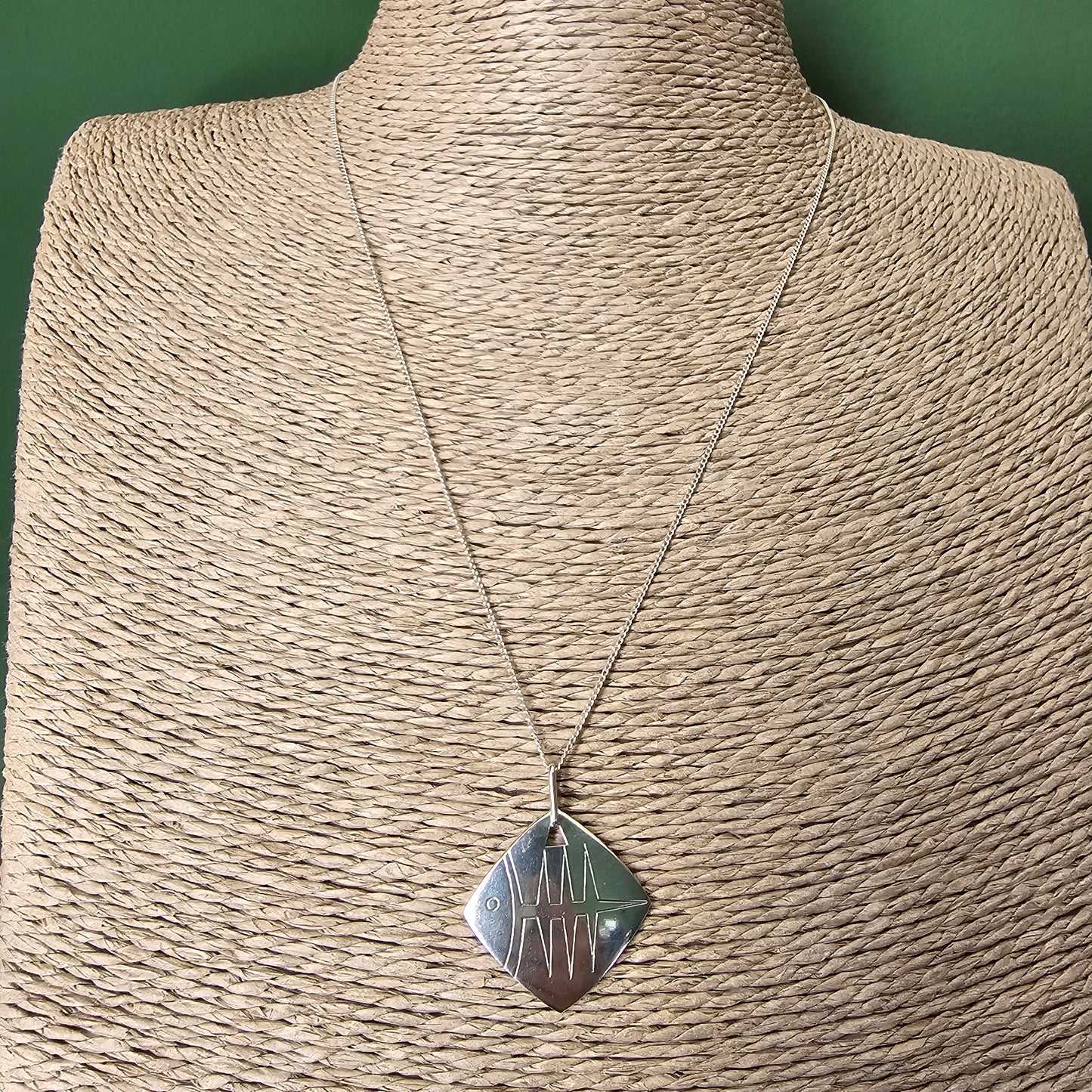 Vintage 1960s Kupittaan Kulta Silver Modernist Fish Necklace Pendant 1960