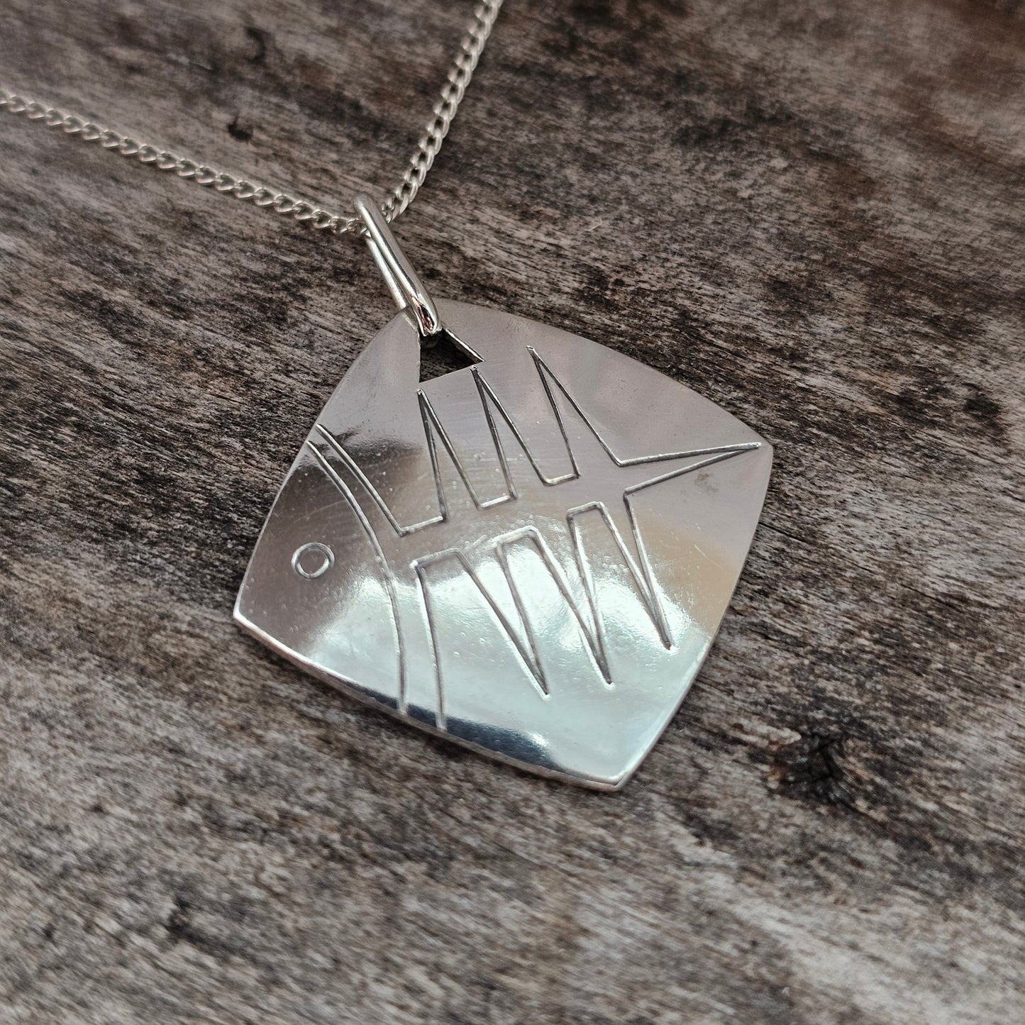 Vintage 1960s Kupittaan Kulta Silver Modernist Fish Necklace Pendant 1960