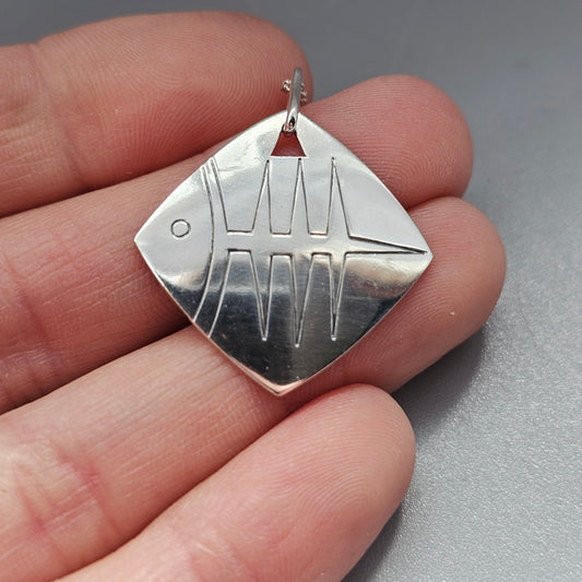 Vintage 1960s Kupittaan Kulta Silver Modernist Fish Necklace Pendant 1960