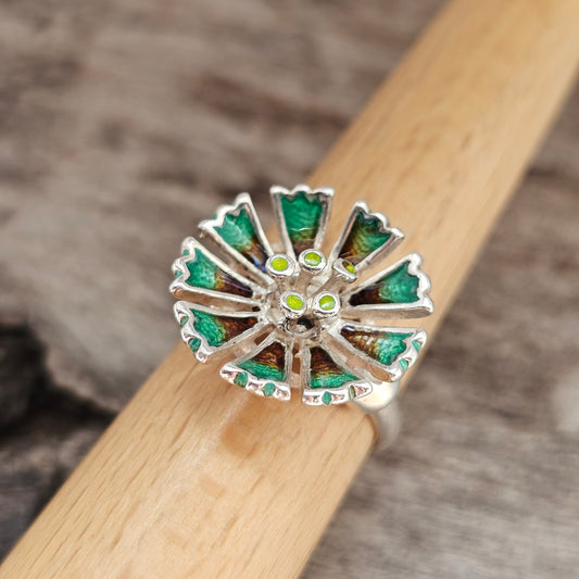 Contemporary Italian Sterling Silver Green Enamel Flower Ring UK Ring Size: M 1/2 US Ring Size: 6.5