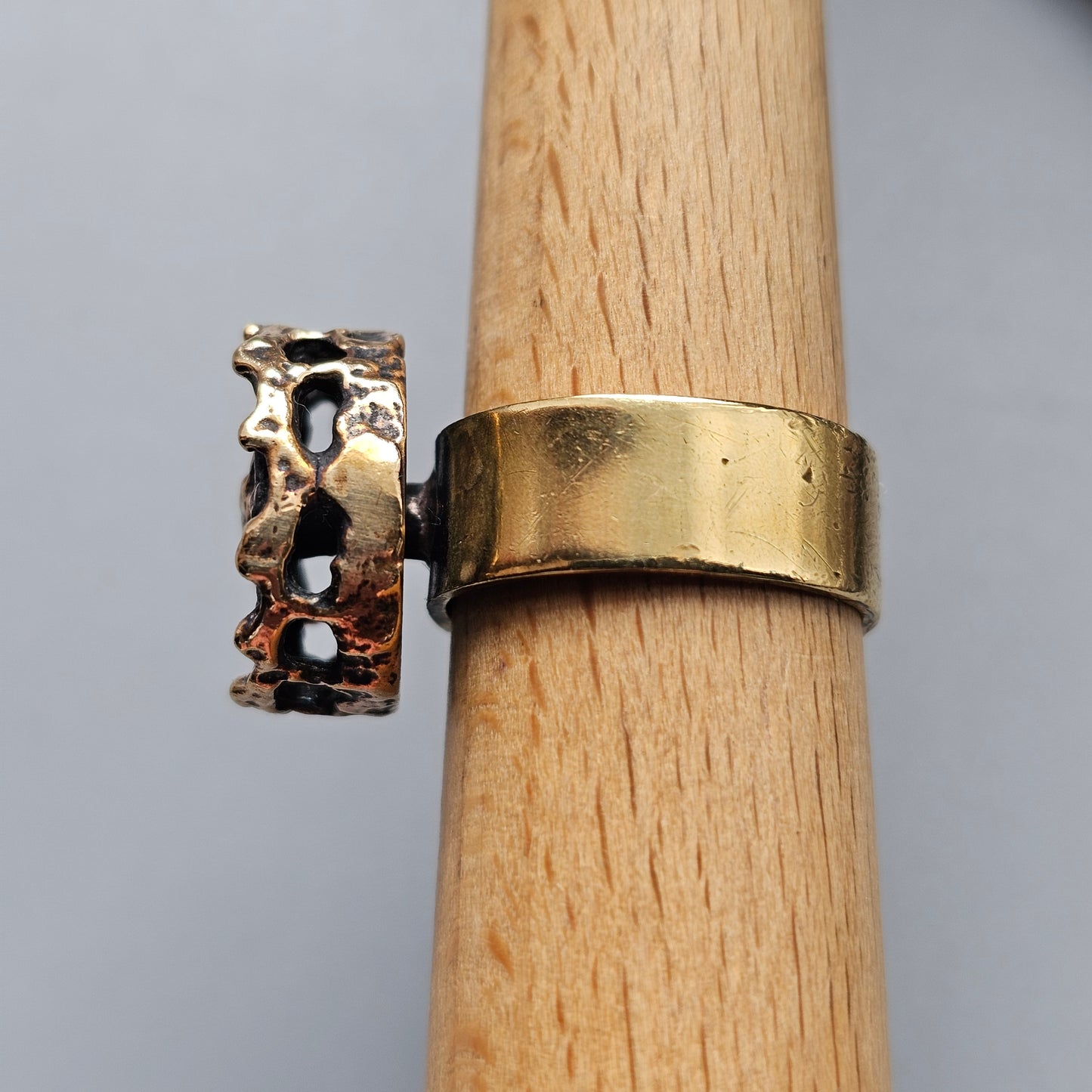Vintage Pentti Sarpaneva Pitsi Bronze Ring Finnish Modernist Brutalist Lace Design