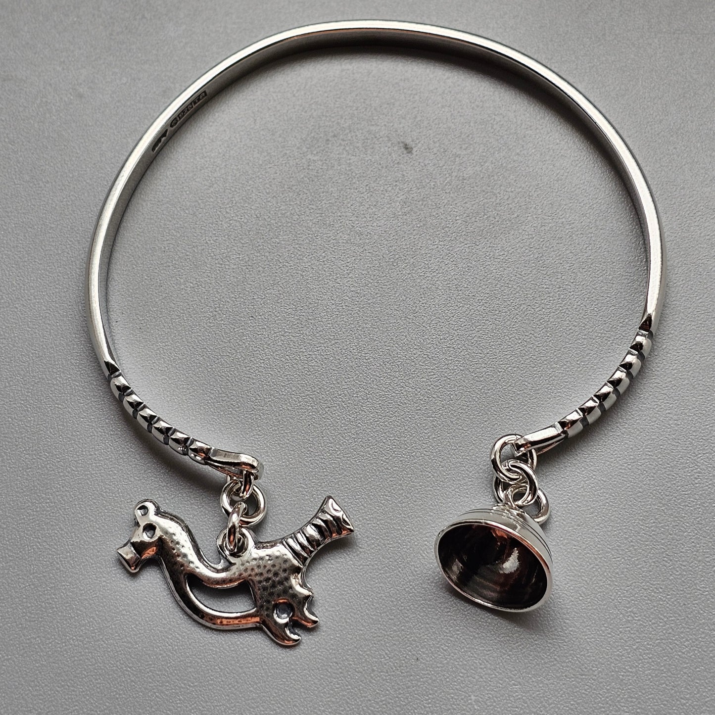Vintage Kalevala Koru Lintunen Viking-Inspired Sterling Silver Torque Bangle 1996